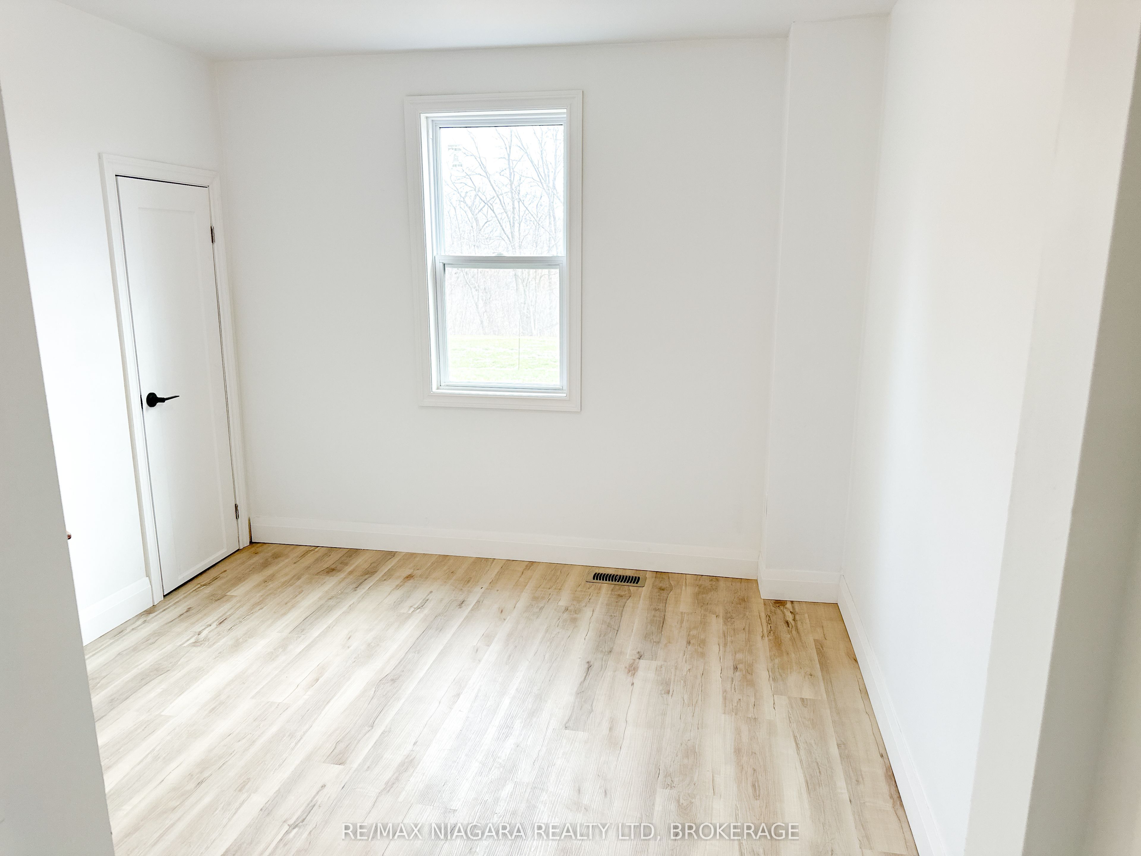 233 Pelham Road Property Photo 14