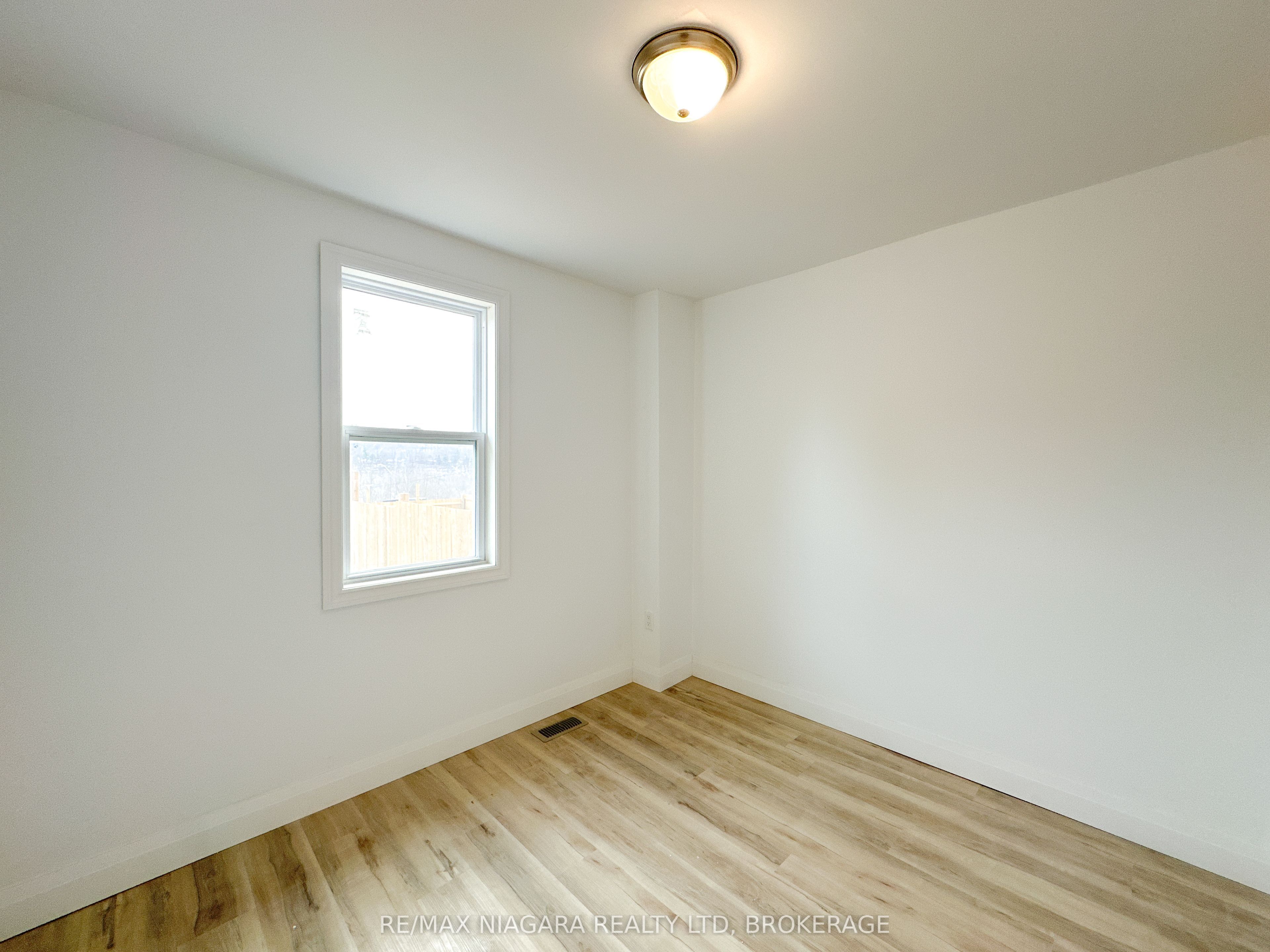 233 Pelham Road Property Photo 21
