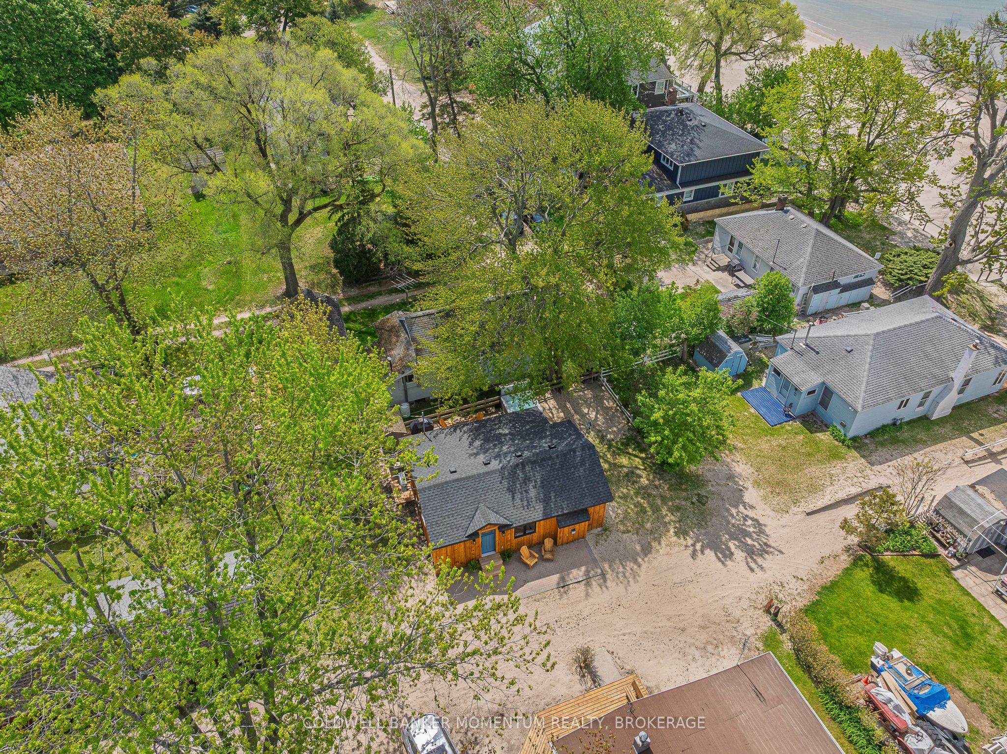 12221 Lakeshore Road Property Photo 4