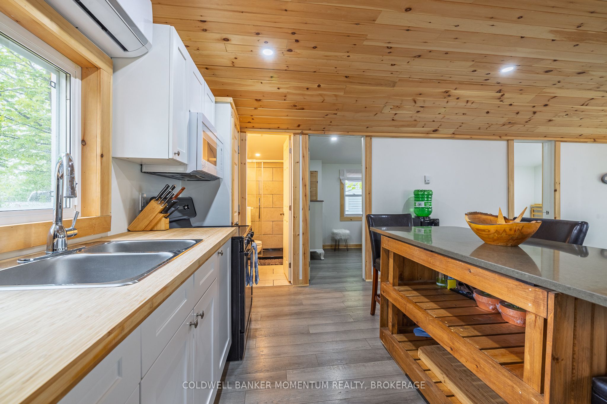 12221 Lakeshore Road Property Photo 23