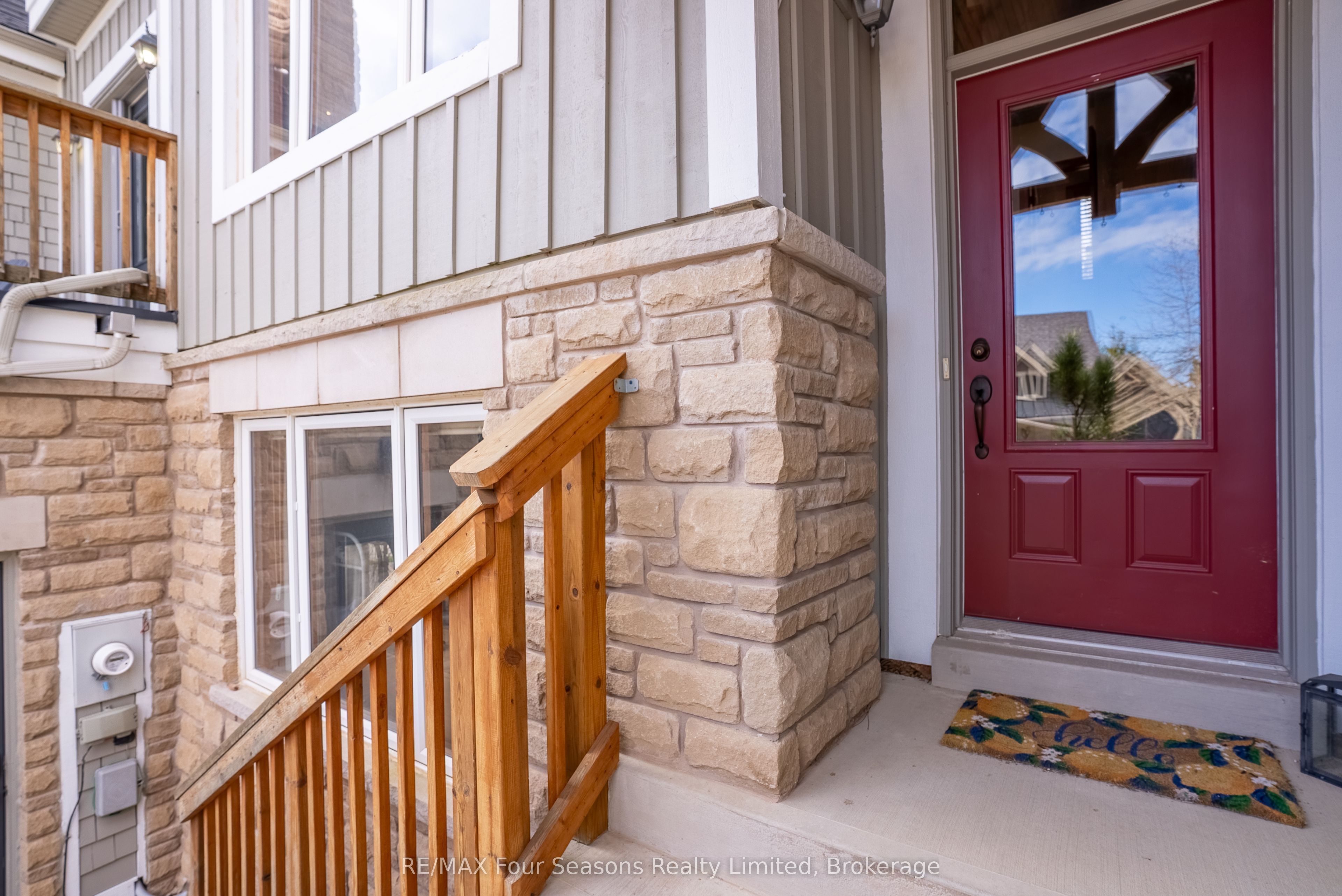 141 Venture Boulevard Property Photo 6