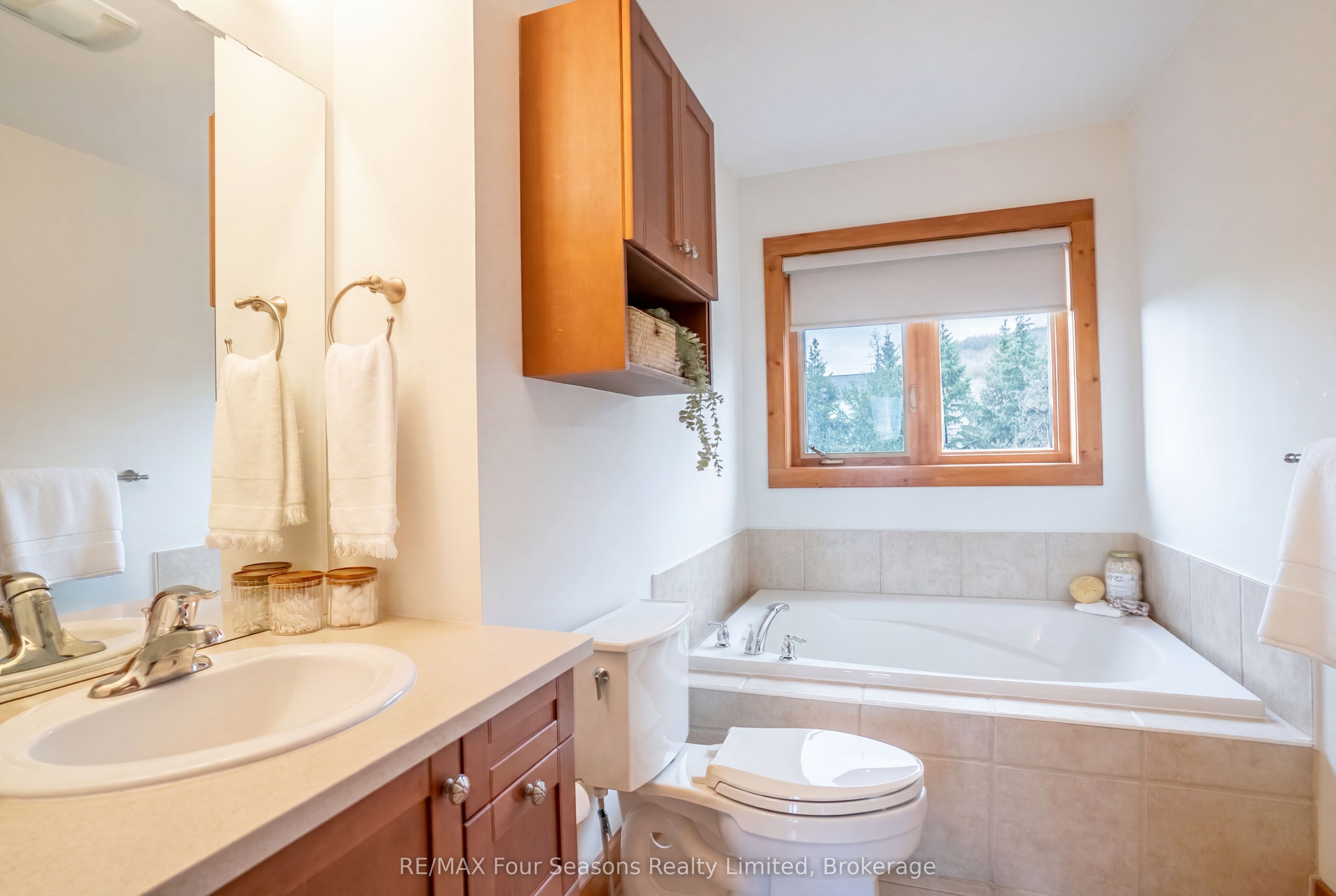 141 Venture Boulevard Property Photo 23