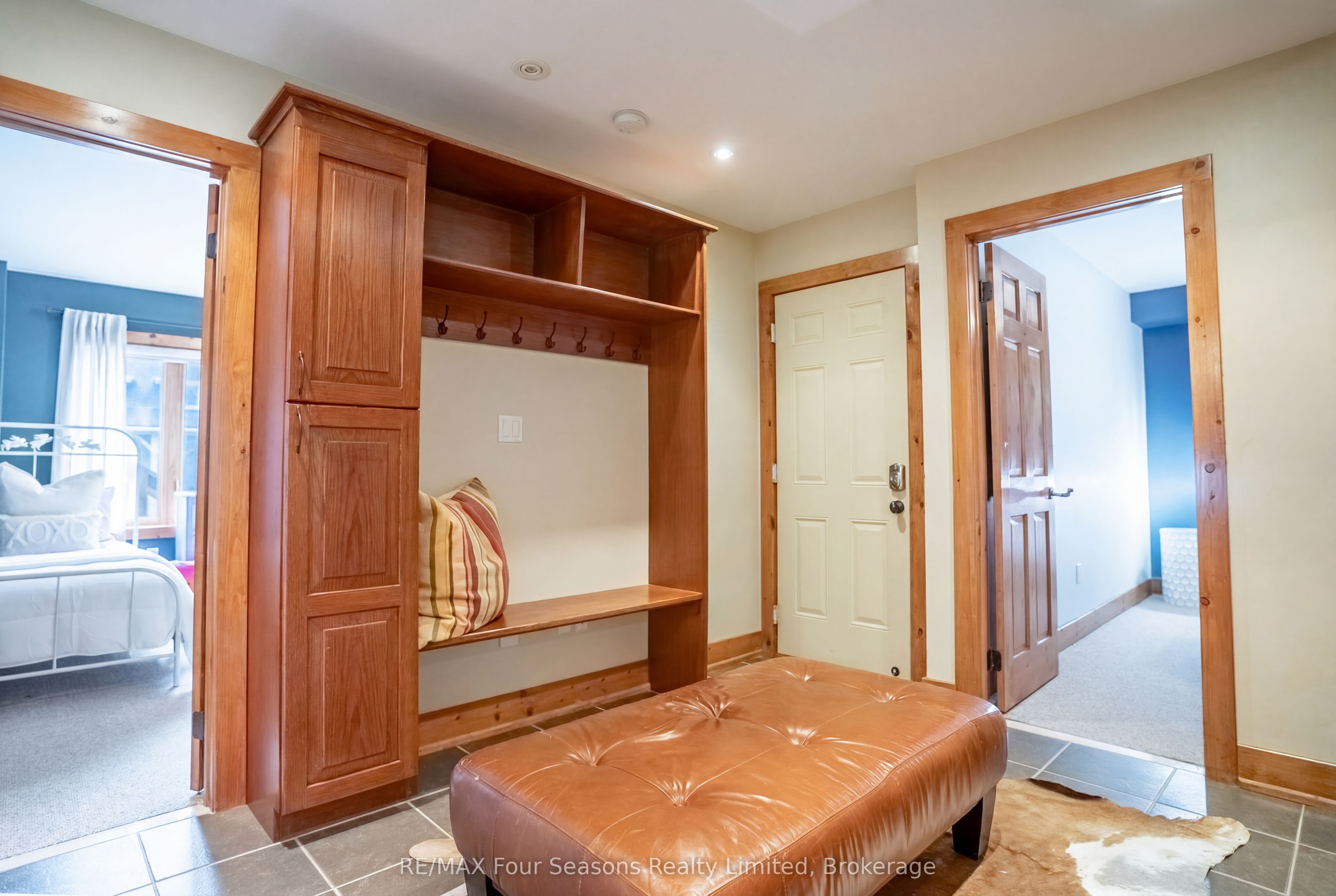 141 Venture Boulevard Property Photo 26