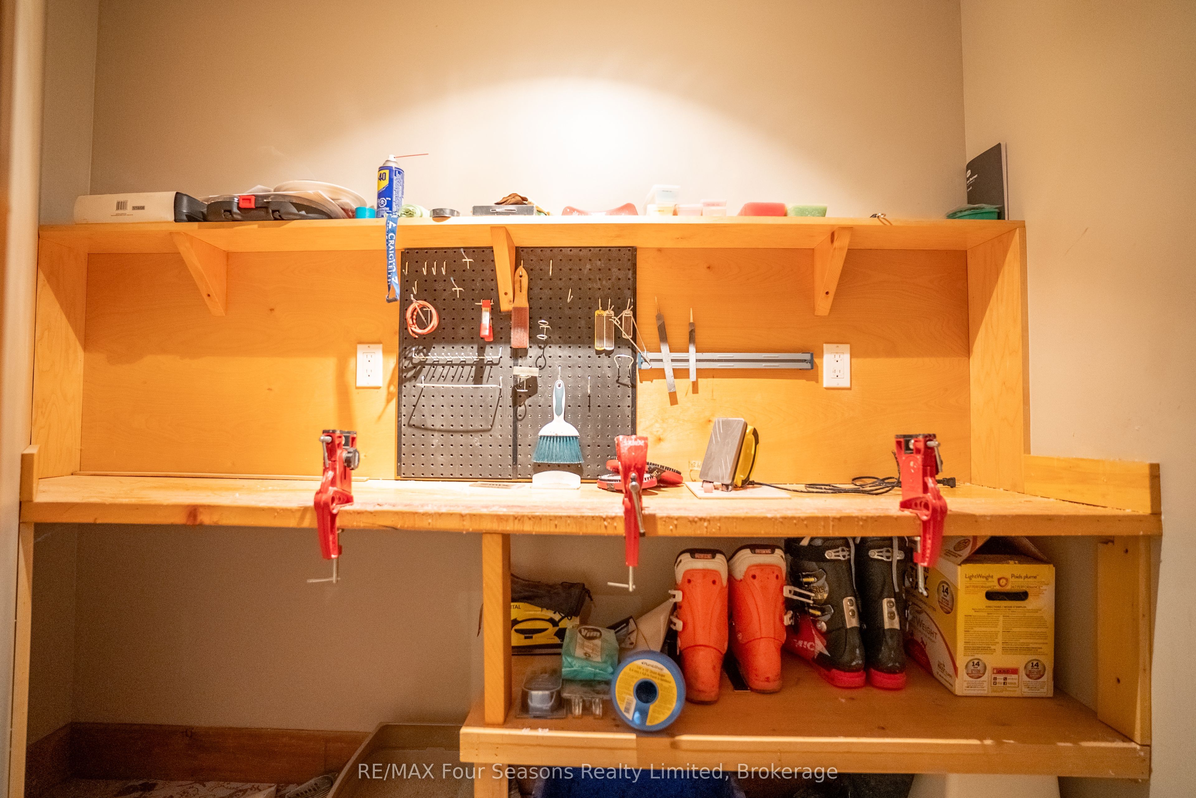 141 Venture Boulevard Property Photo 37