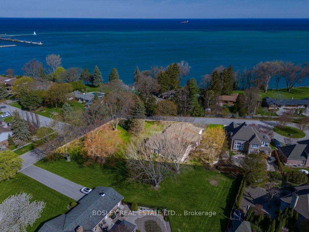 720 Lake Street Property Photo 2