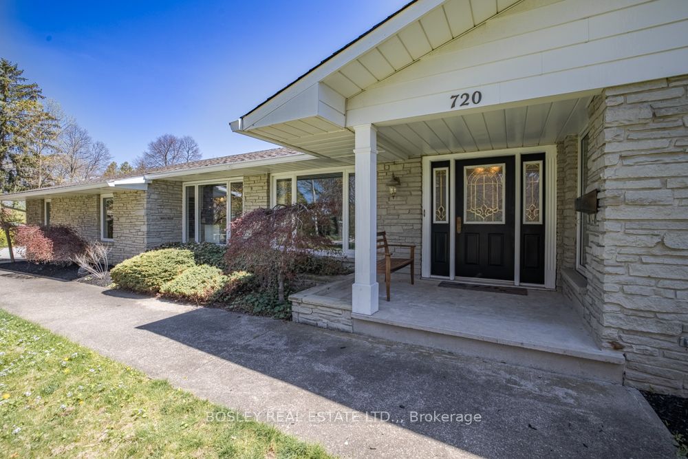 720 Lake Street Property Photo 5