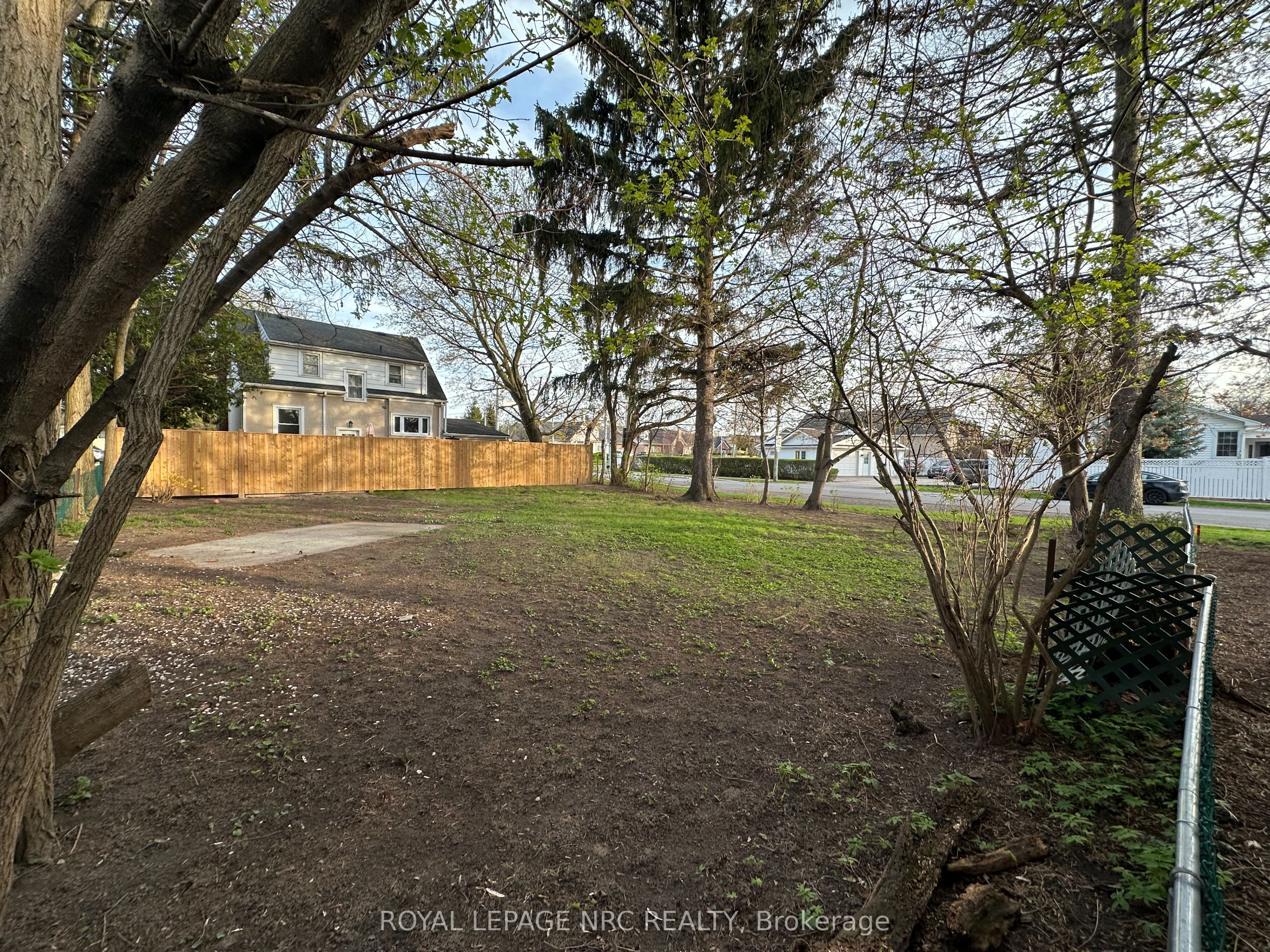2a Corbett Avenue Property Photo 4