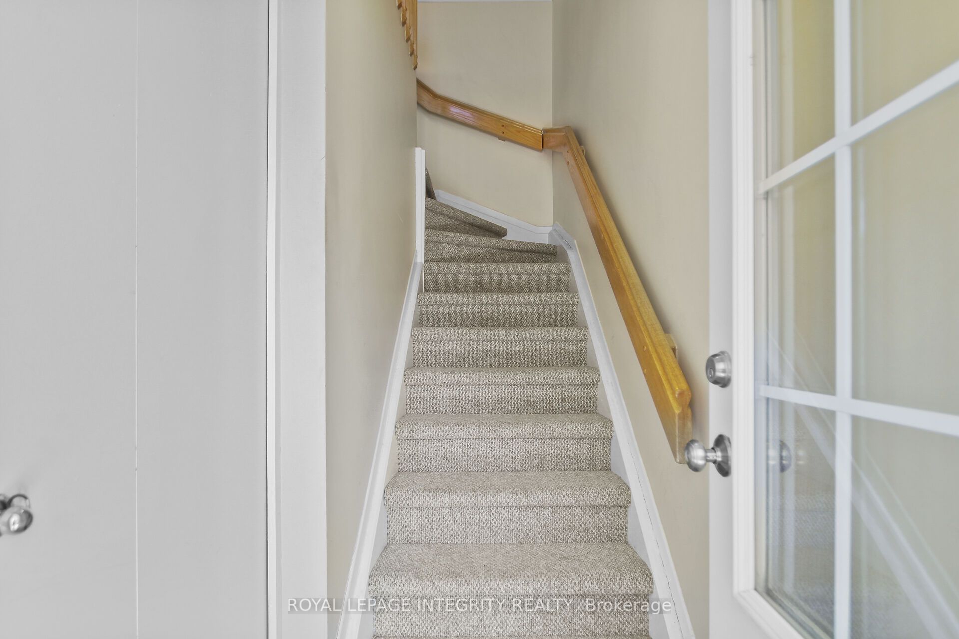 3 Stonebank Crescent 10 Property Photo 7