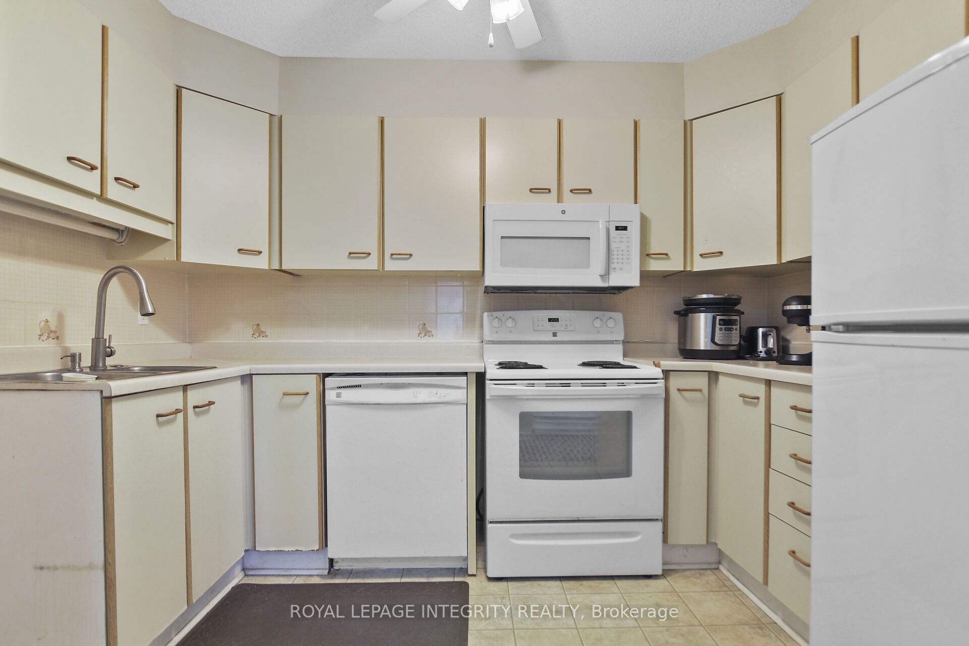 3 Stonebank Crescent 10 Property Photo 17