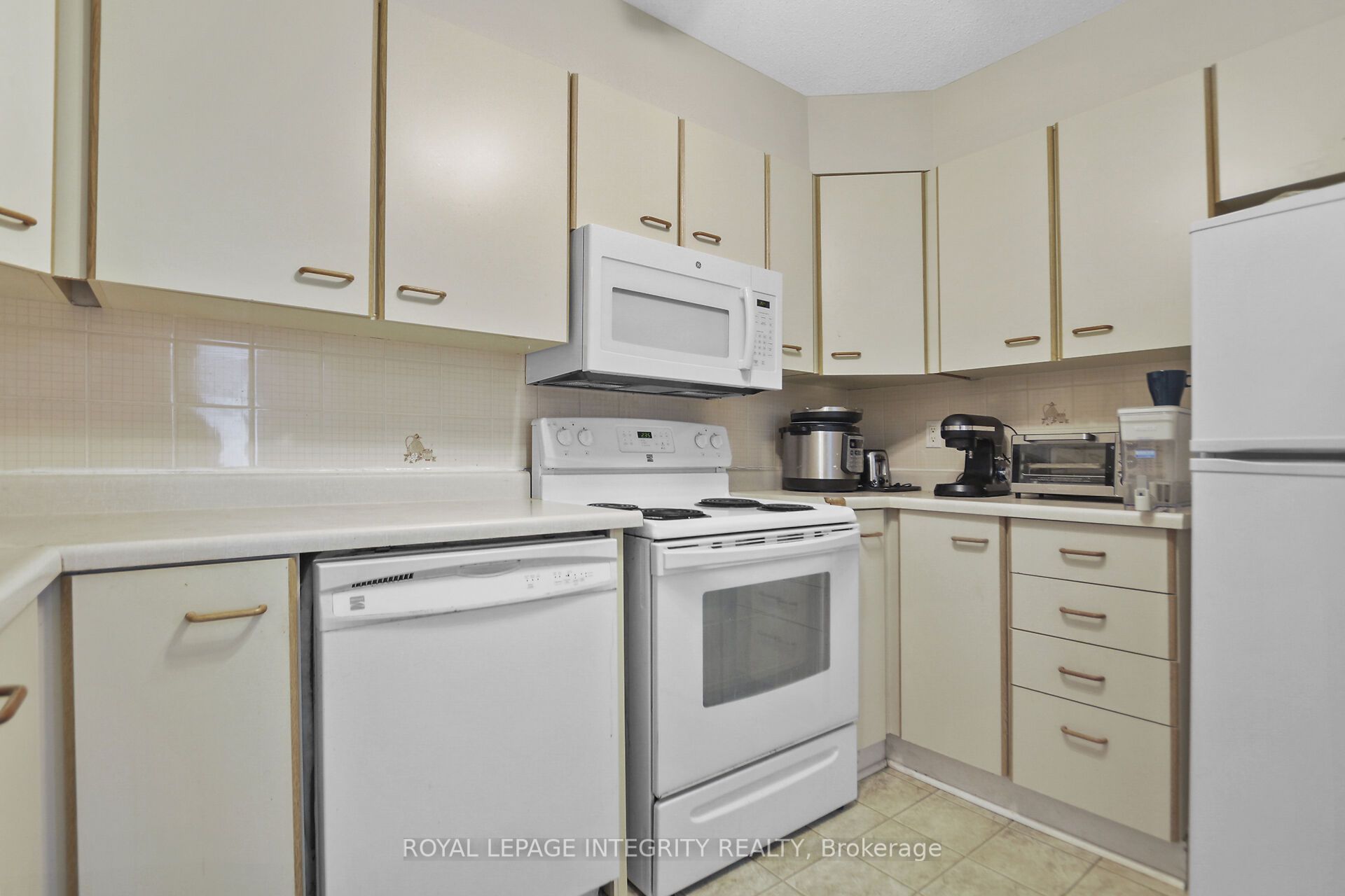 3 Stonebank Crescent 10 Property Photo 19