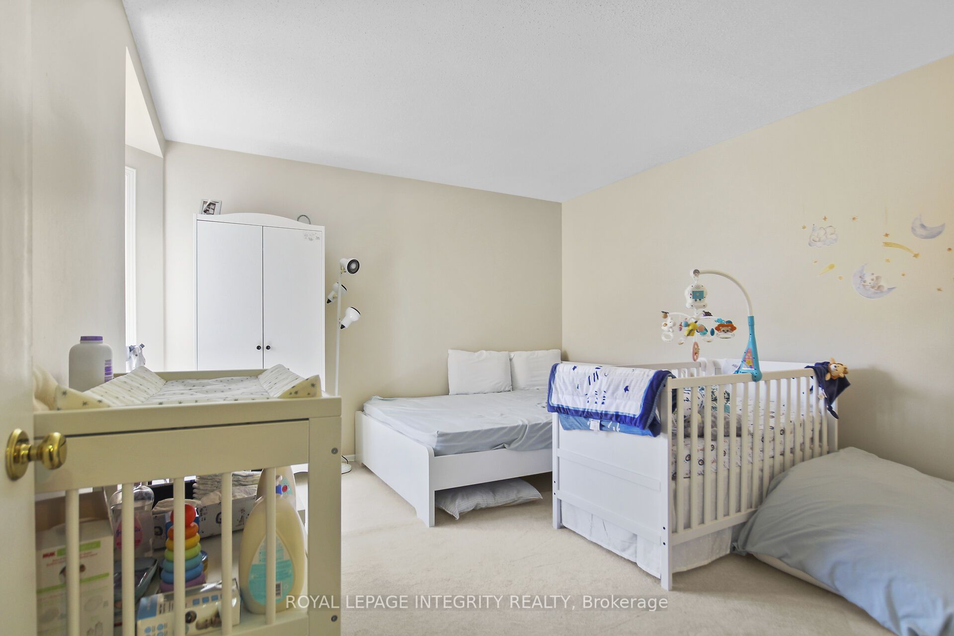 3 Stonebank Crescent 10 Property Photo 24