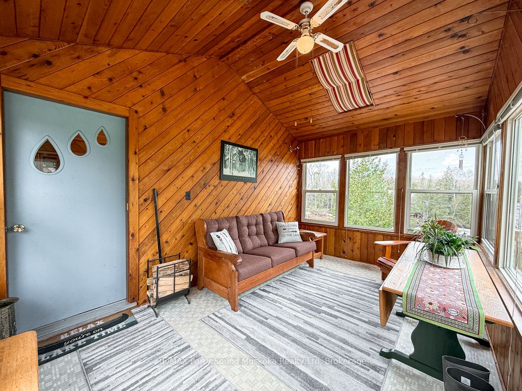 43 Bears Paw W Property Photo 8