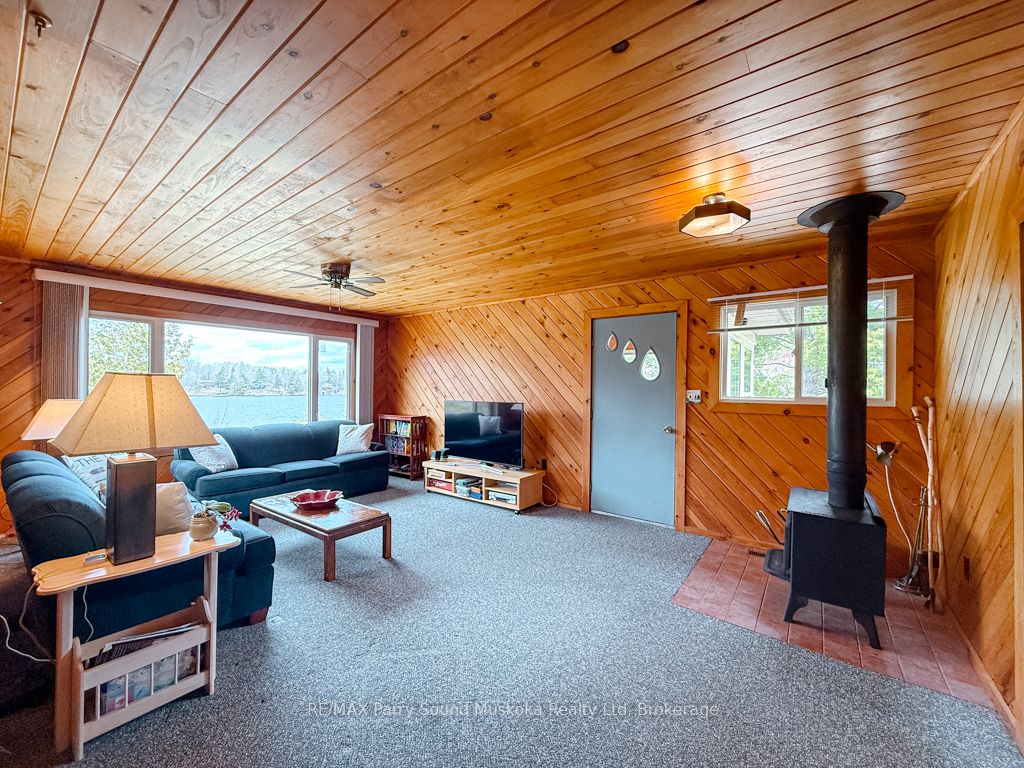 43 Bears Paw W Property Photo 10