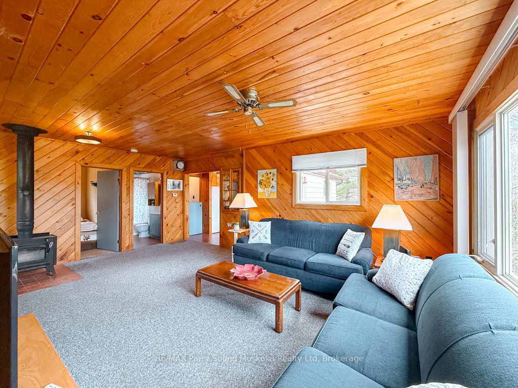 43 Bears Paw W Property Photo 11