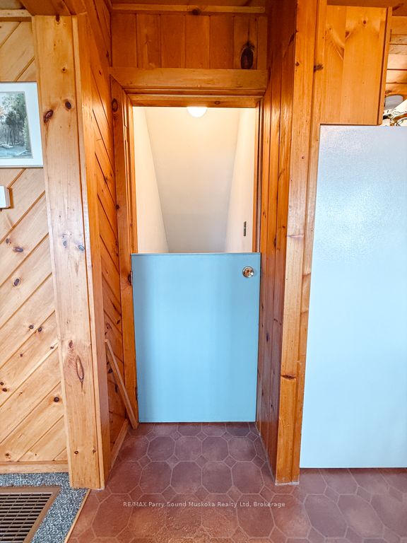 43 Bears Paw W Property Photo 29