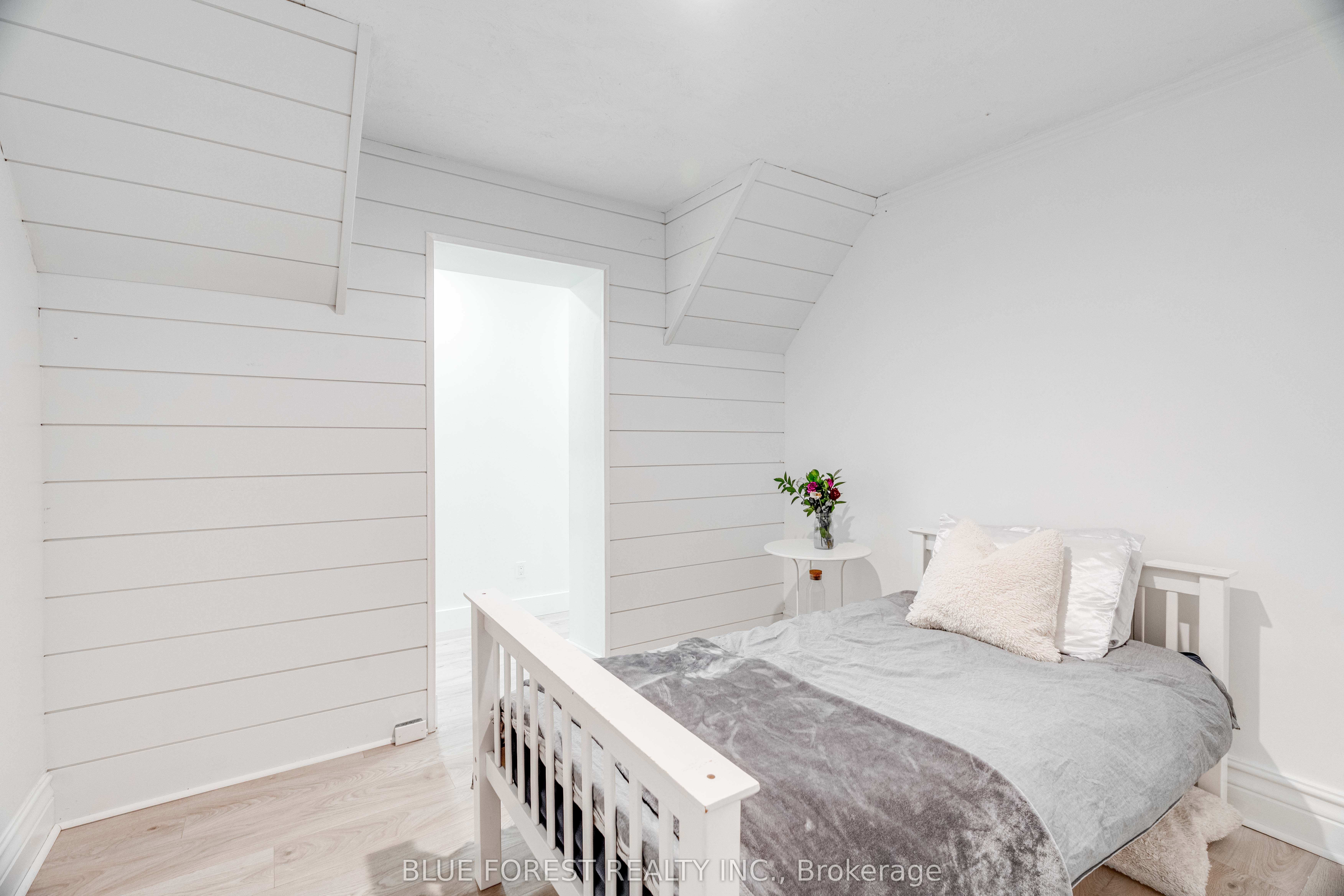 521 Upper Queen Street Property Photo 25