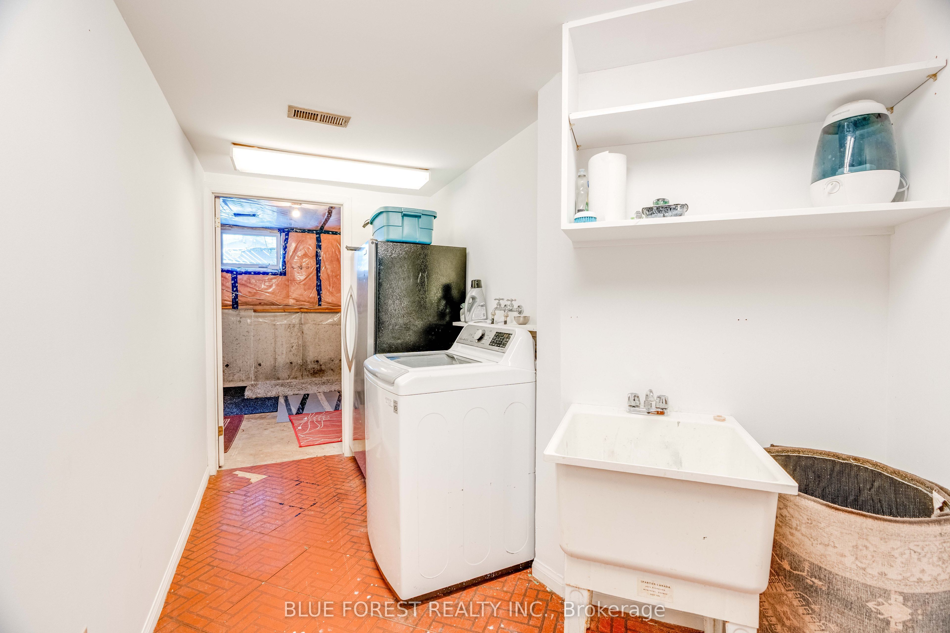 521 Upper Queen Street Property Photo 32