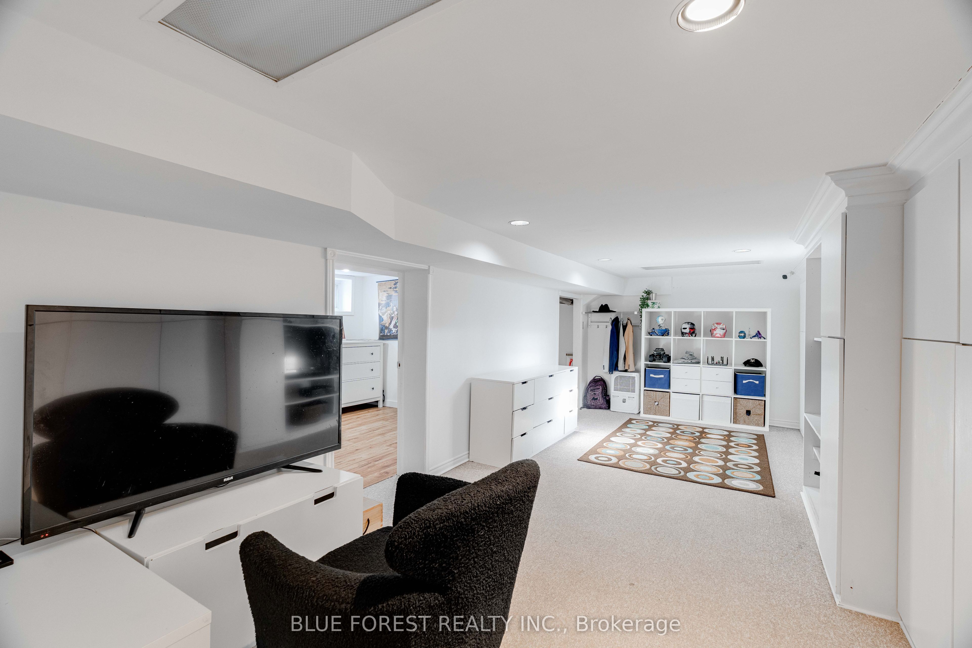 521 Upper Queen Street Property Photo 33