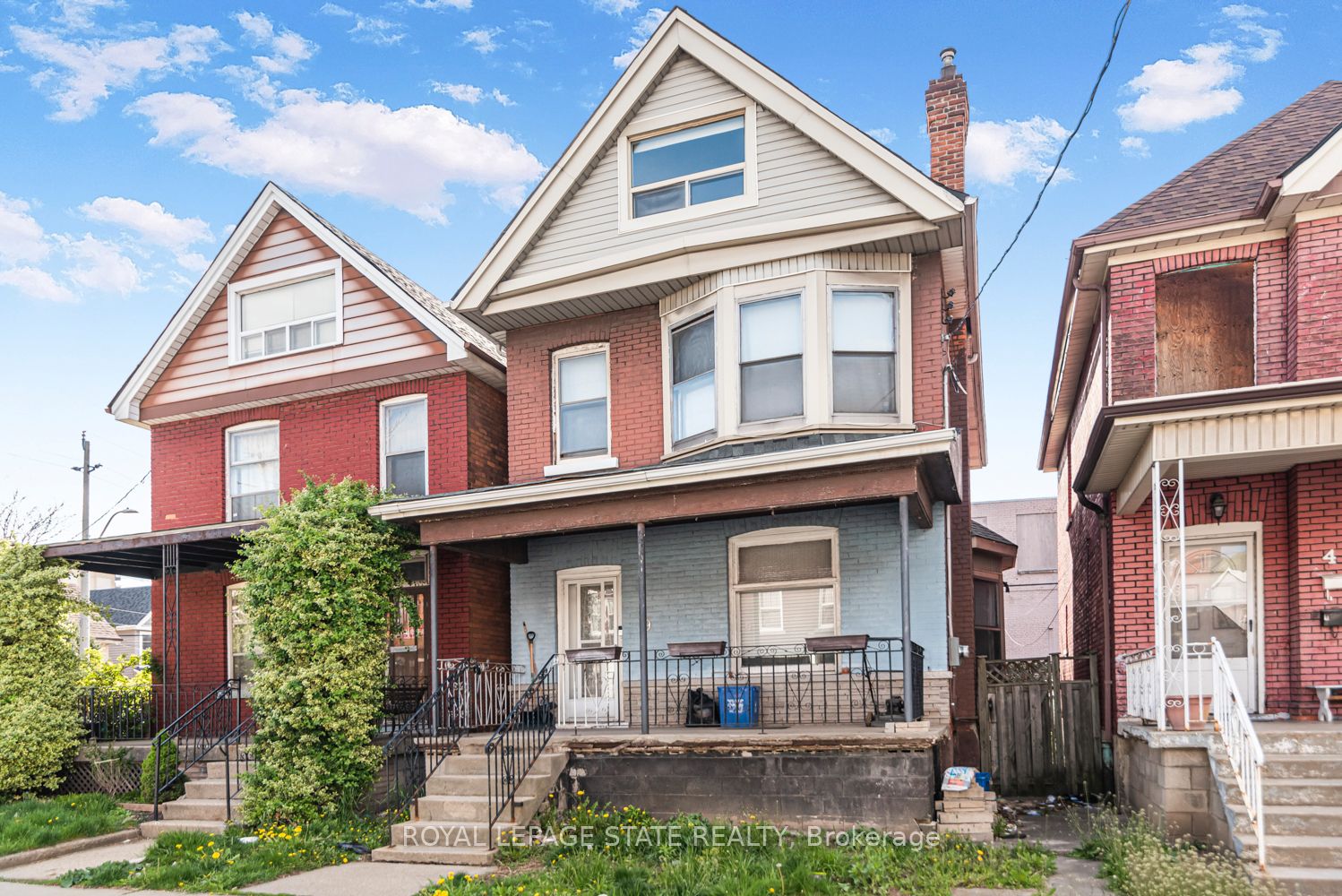 39 Arthur Avenue N Property Photo 4