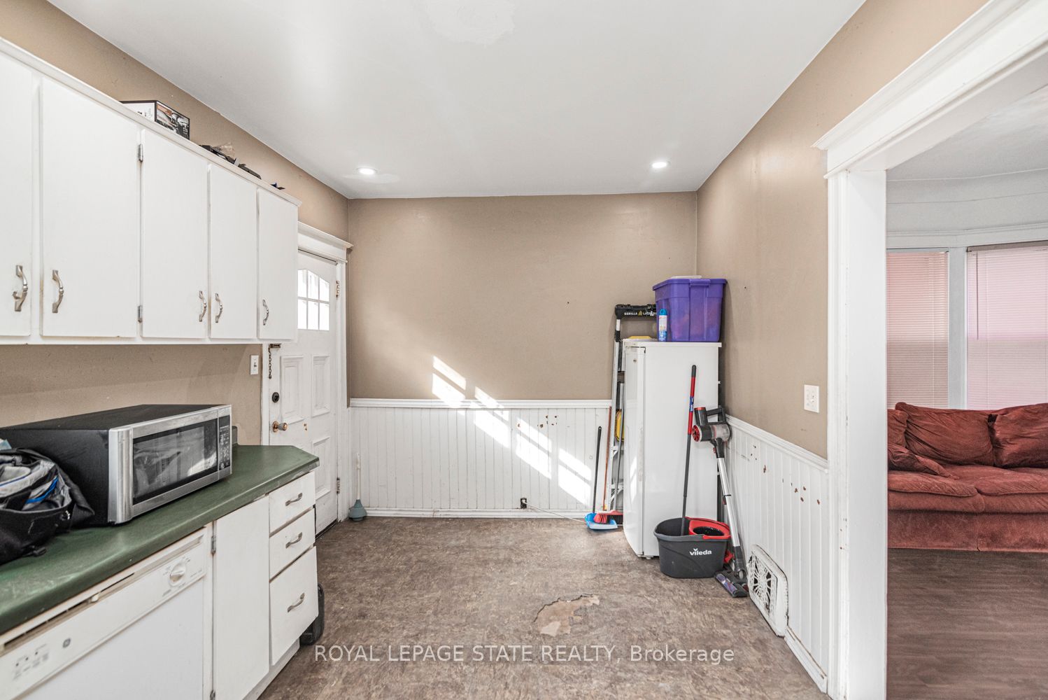 39 Arthur Avenue N Property Photo 14