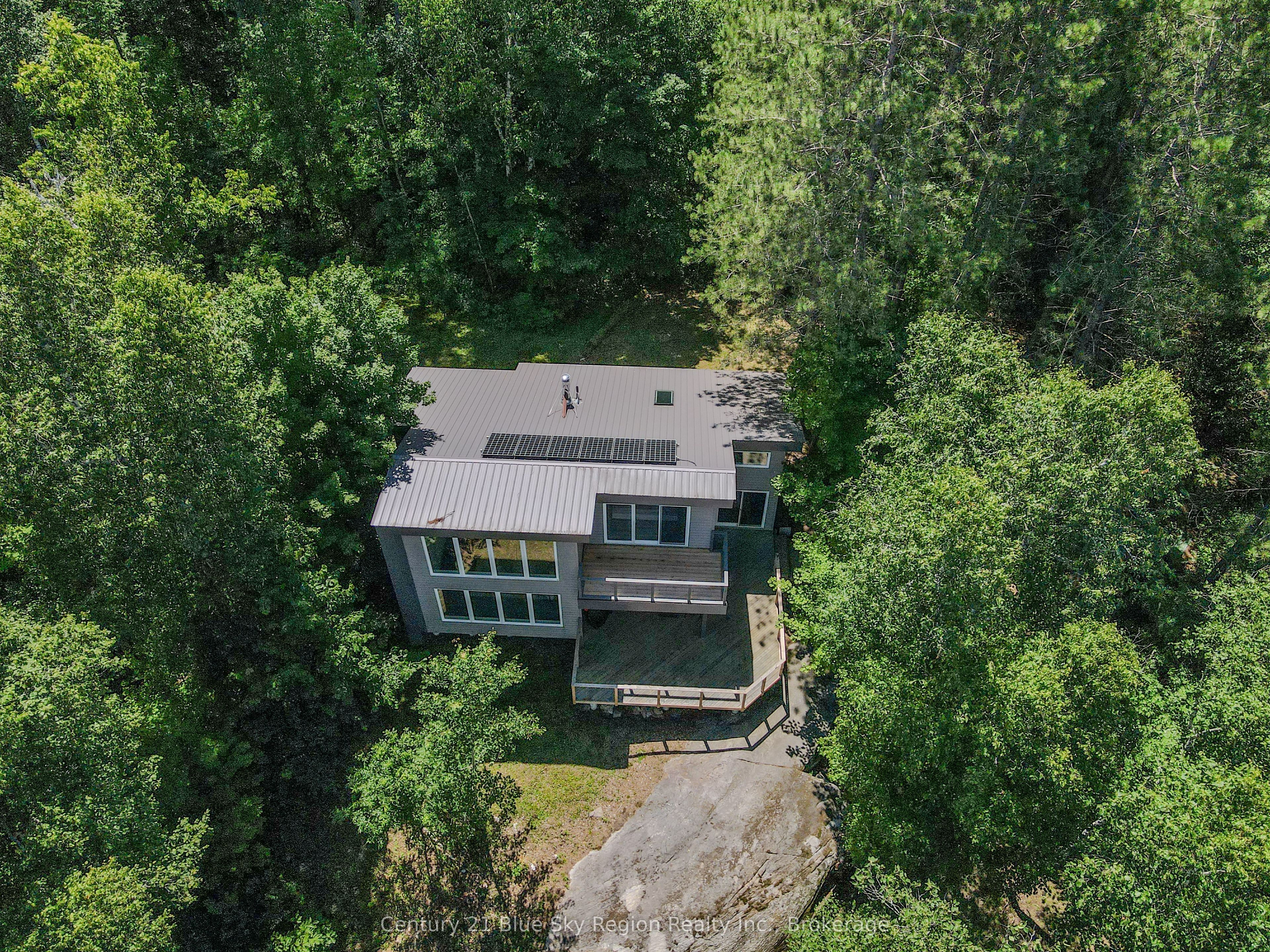 21 Jack's Lake Property Photo 4