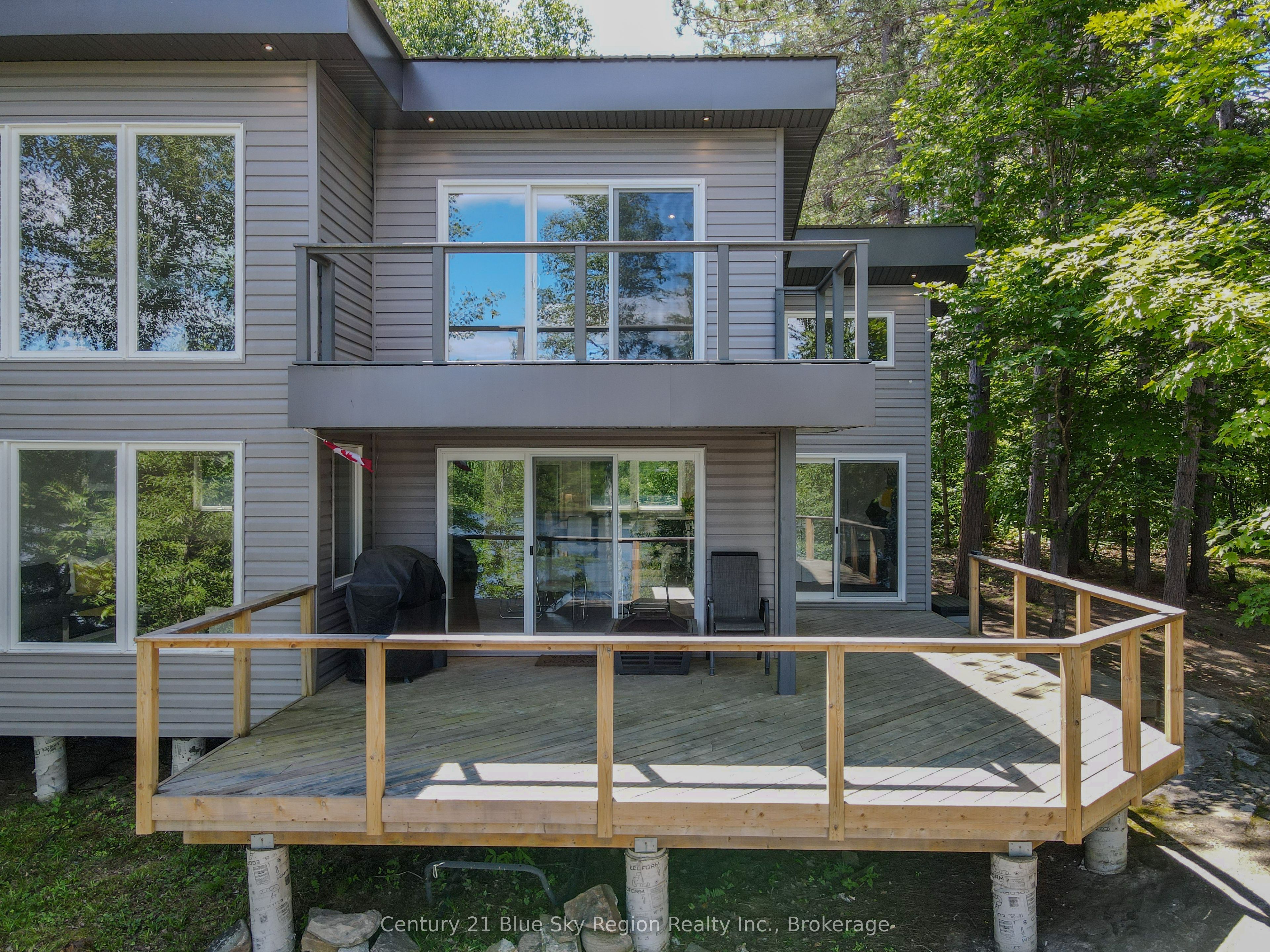 21 Jack's Lake Property Photo 5