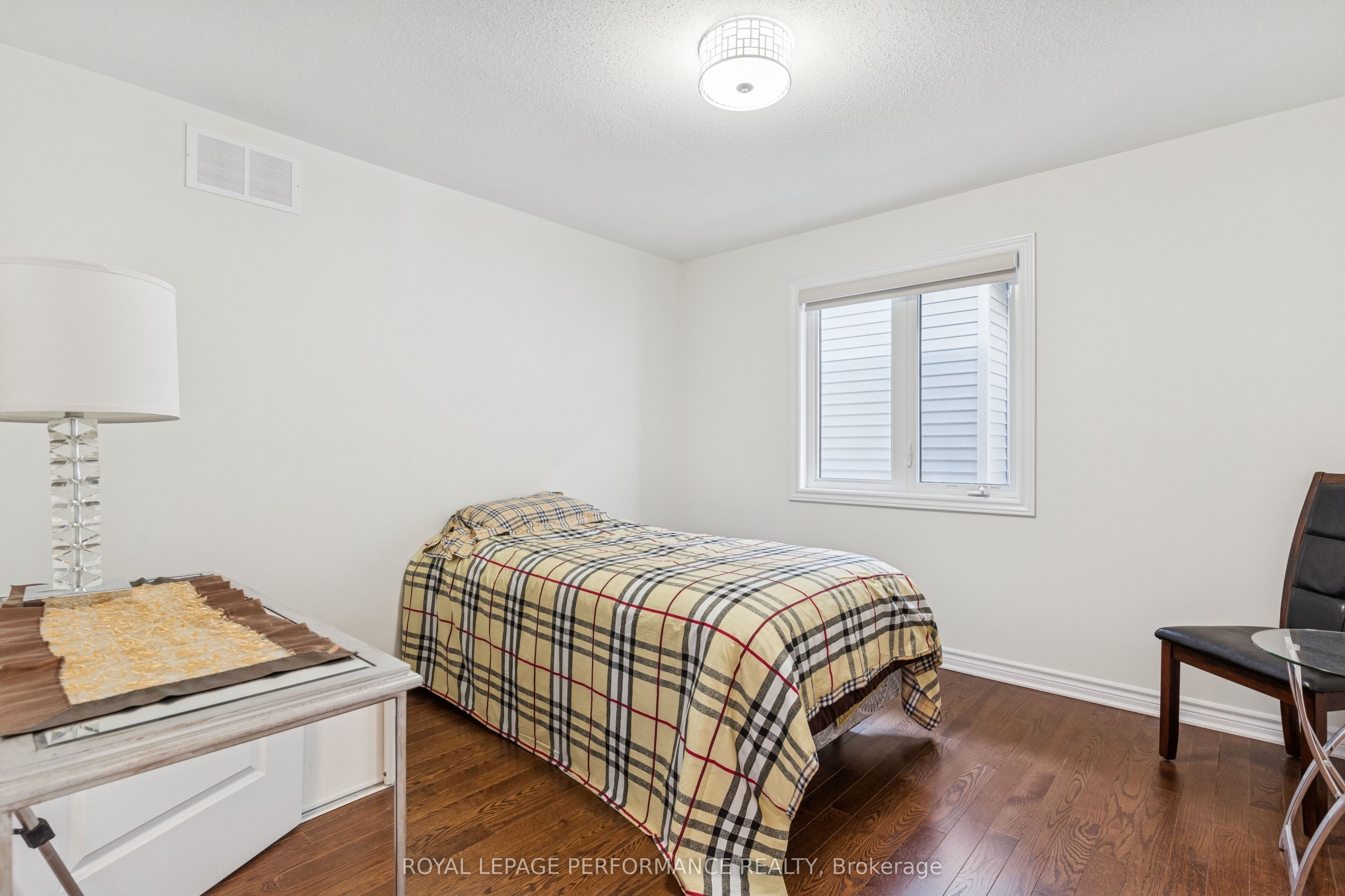 845 Snap Hook Crescent Property Photo 28