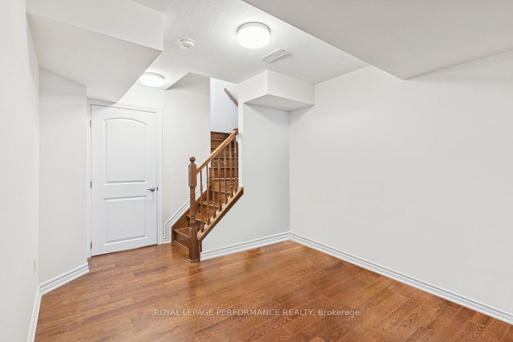 845 Snap Hook Crescent Property Photo 40