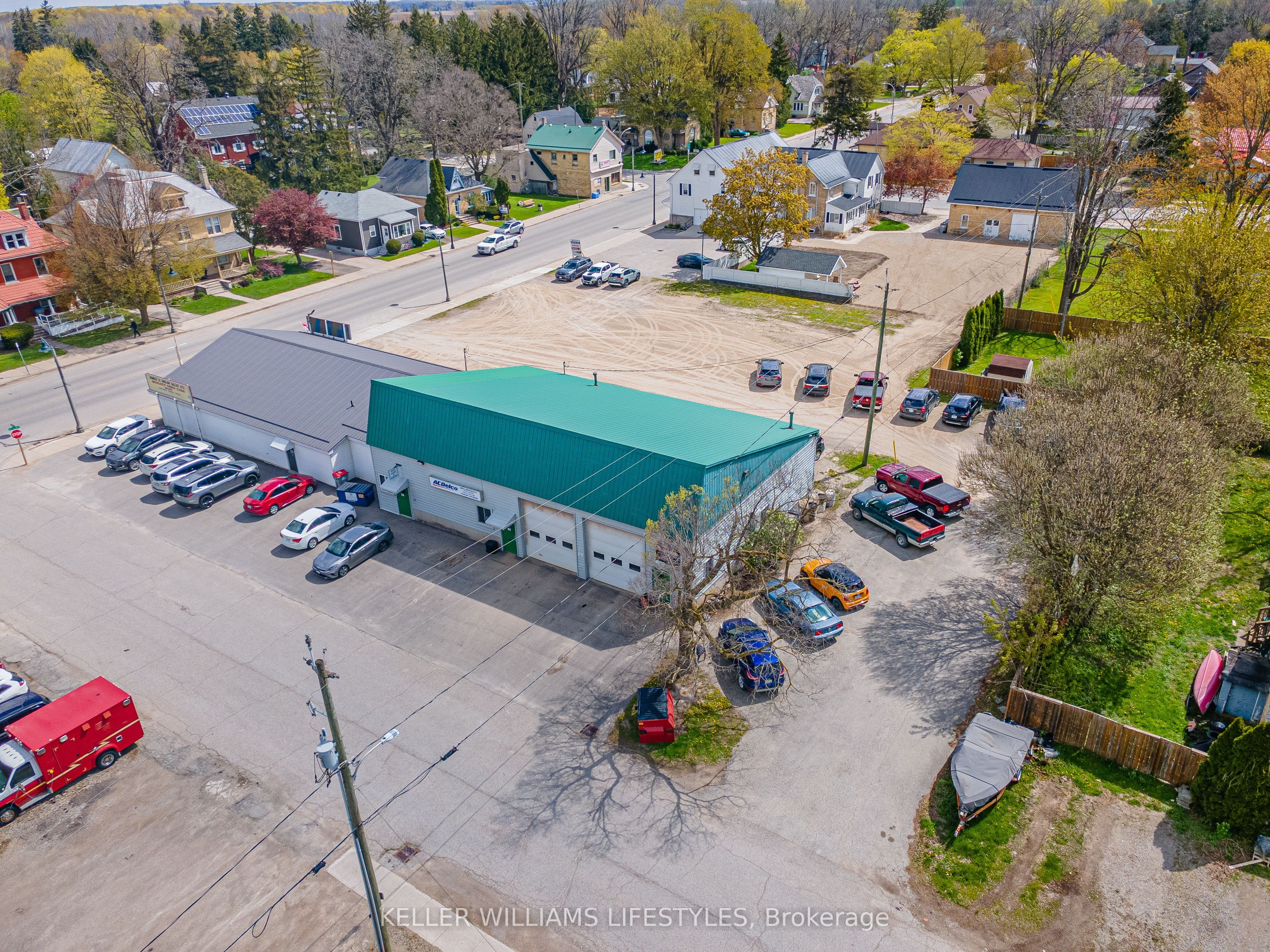 163 Ailsa Craig Main Street Property Photo 4