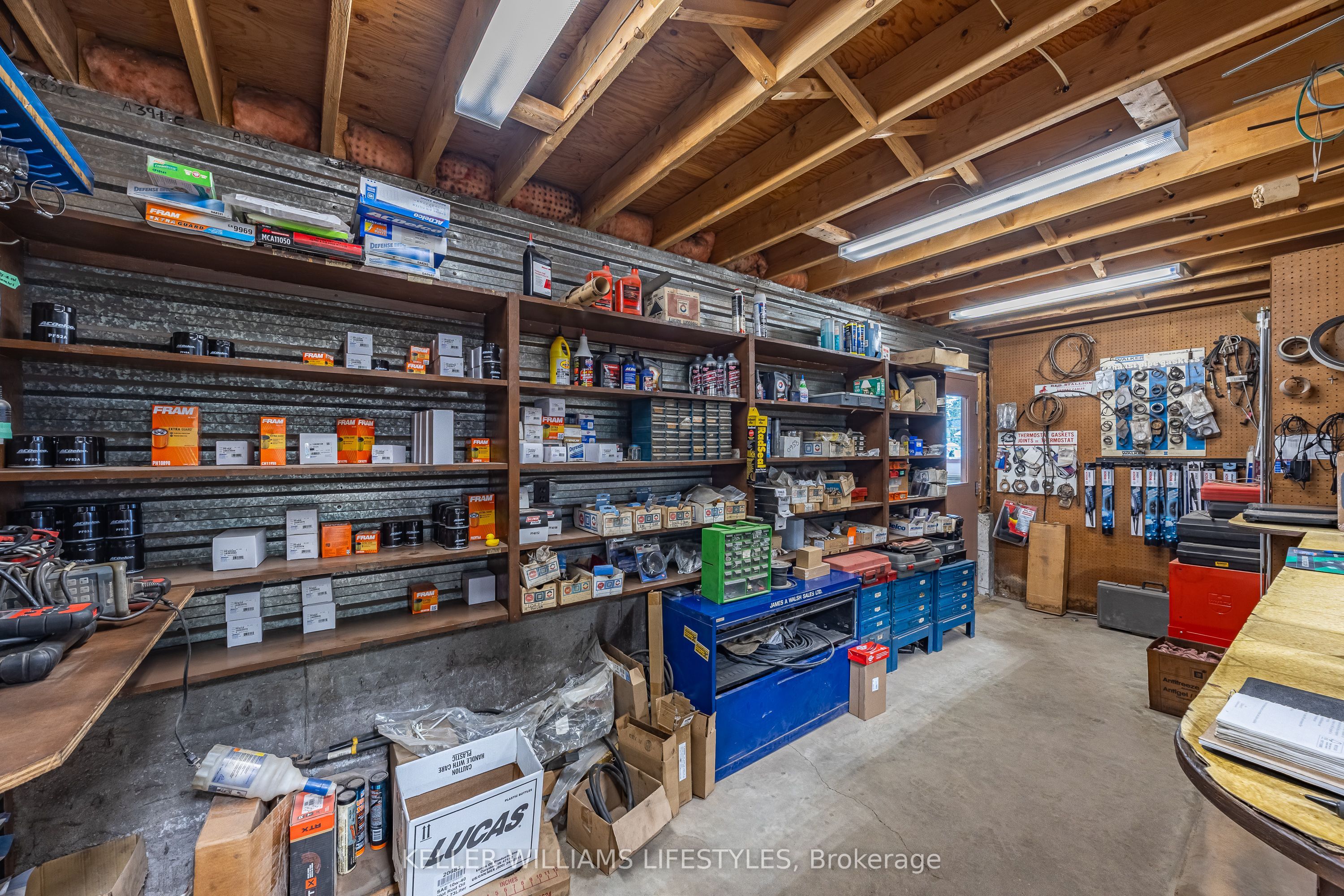 163 Ailsa Craig Main Street Property Photo 16