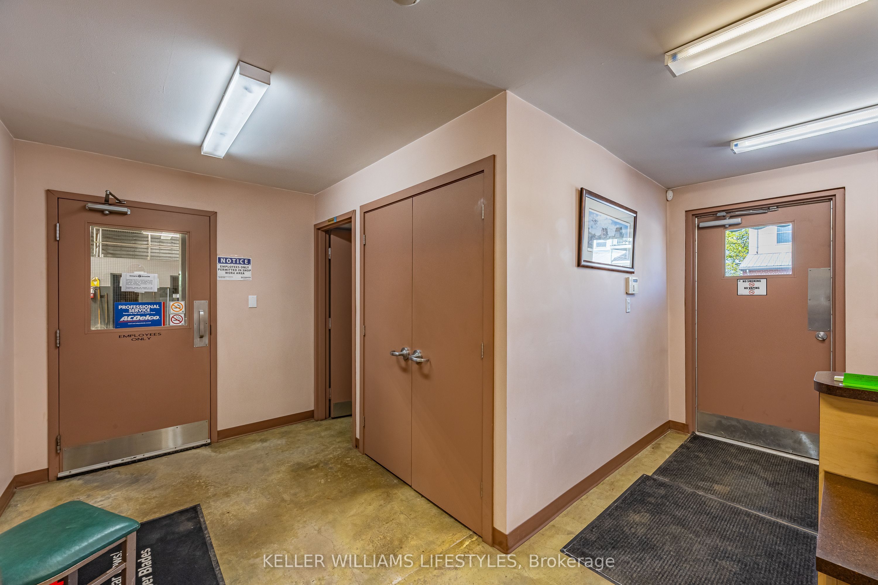 163 Ailsa Craig Main Street Property Photo 21