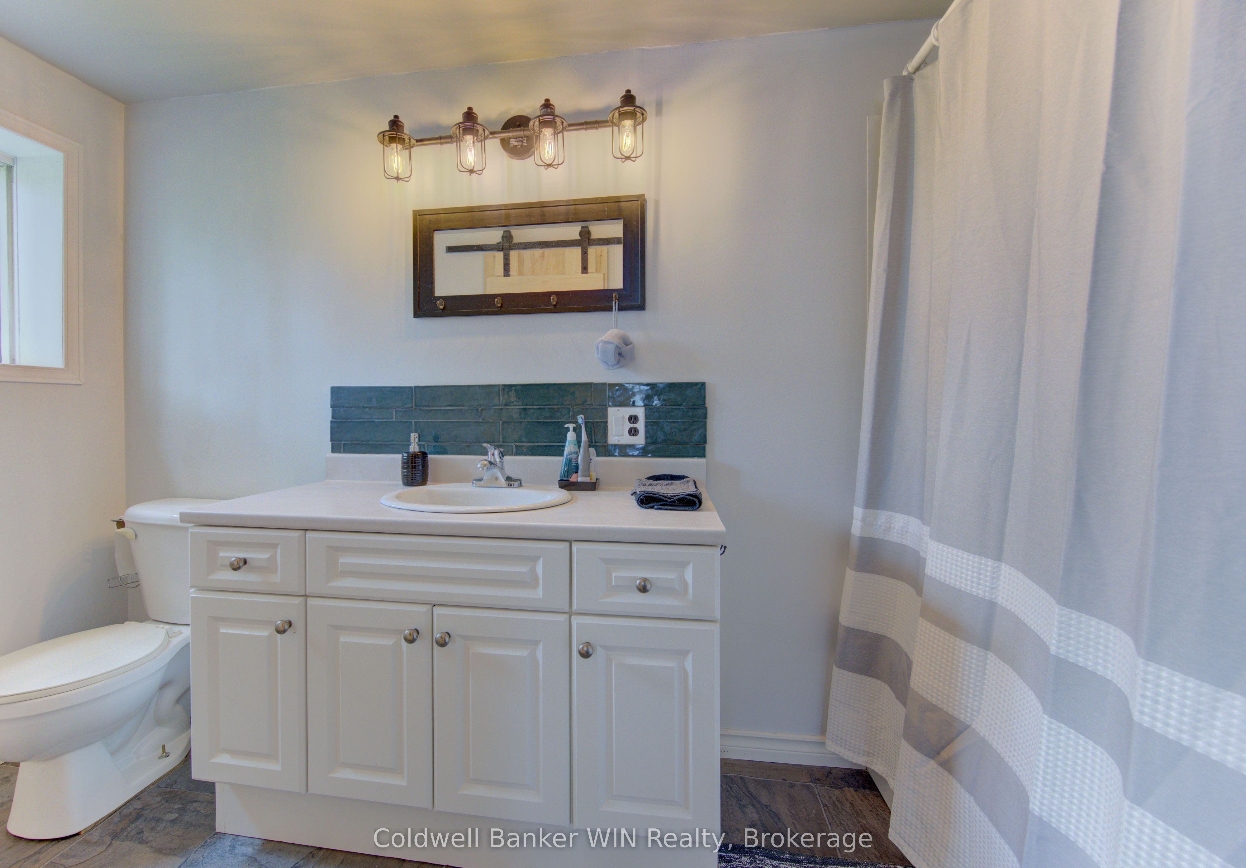 186 Mcfarlin Drive Property Photo 28