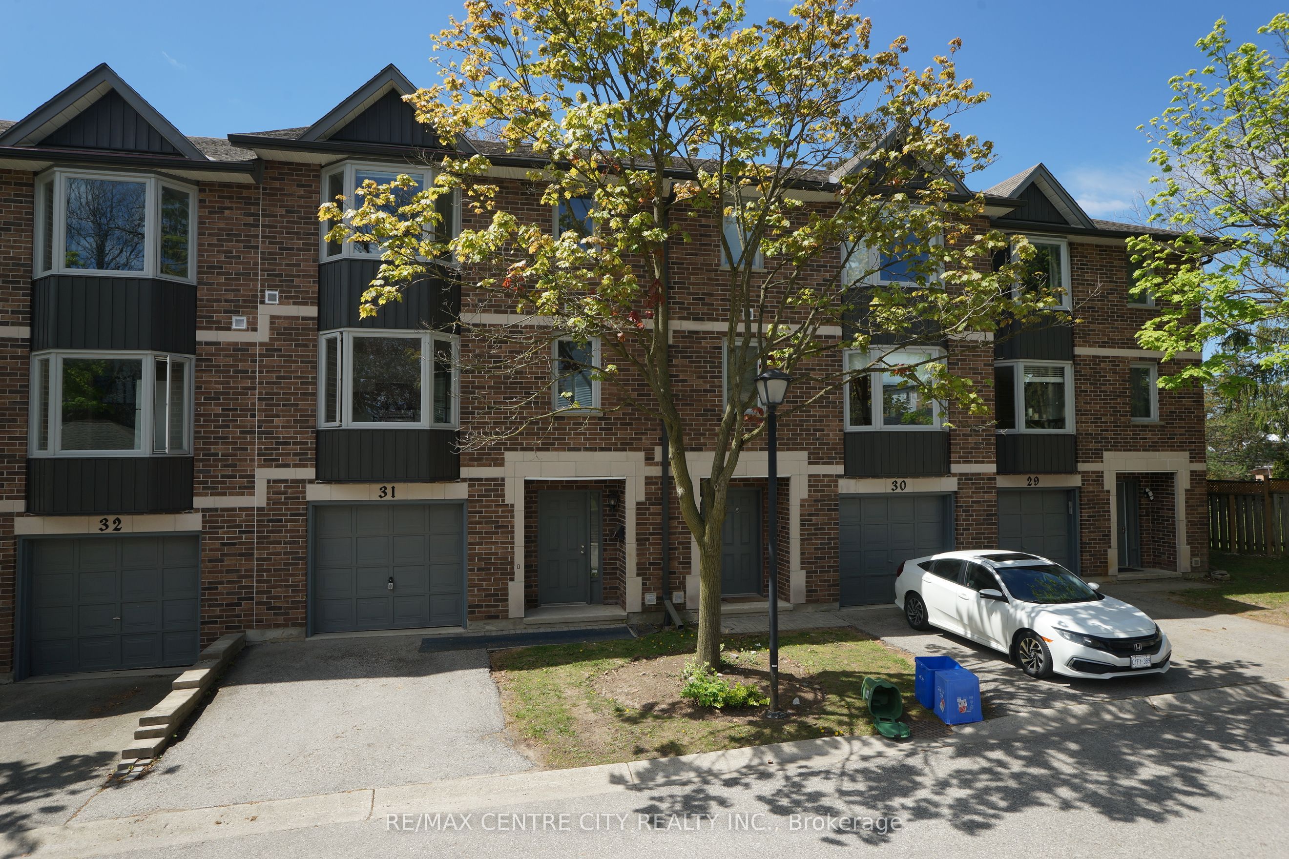1548 Richmond Street 31 Property Photo 1