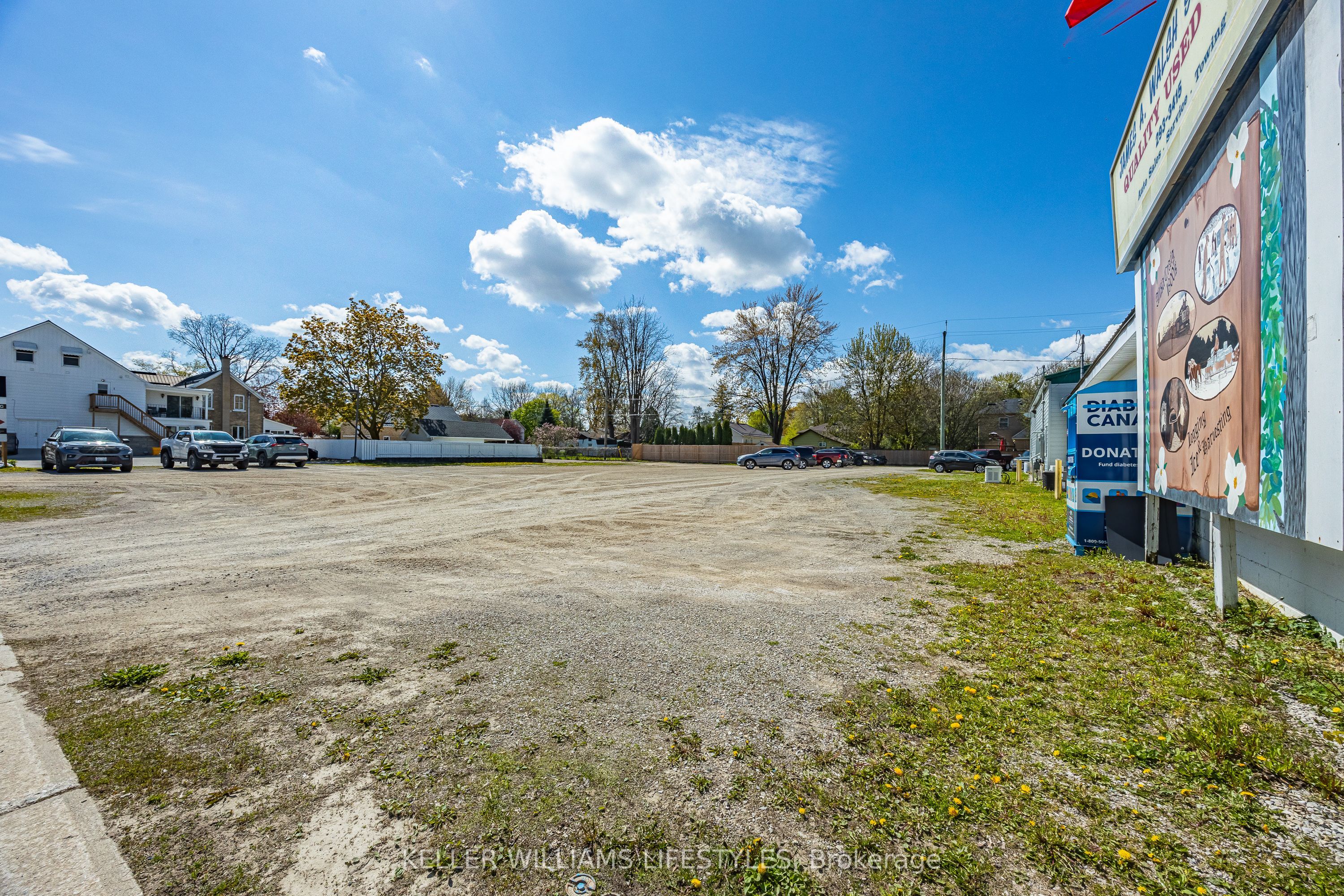 165 Ailsa Craig Main Street Property Photo 4
