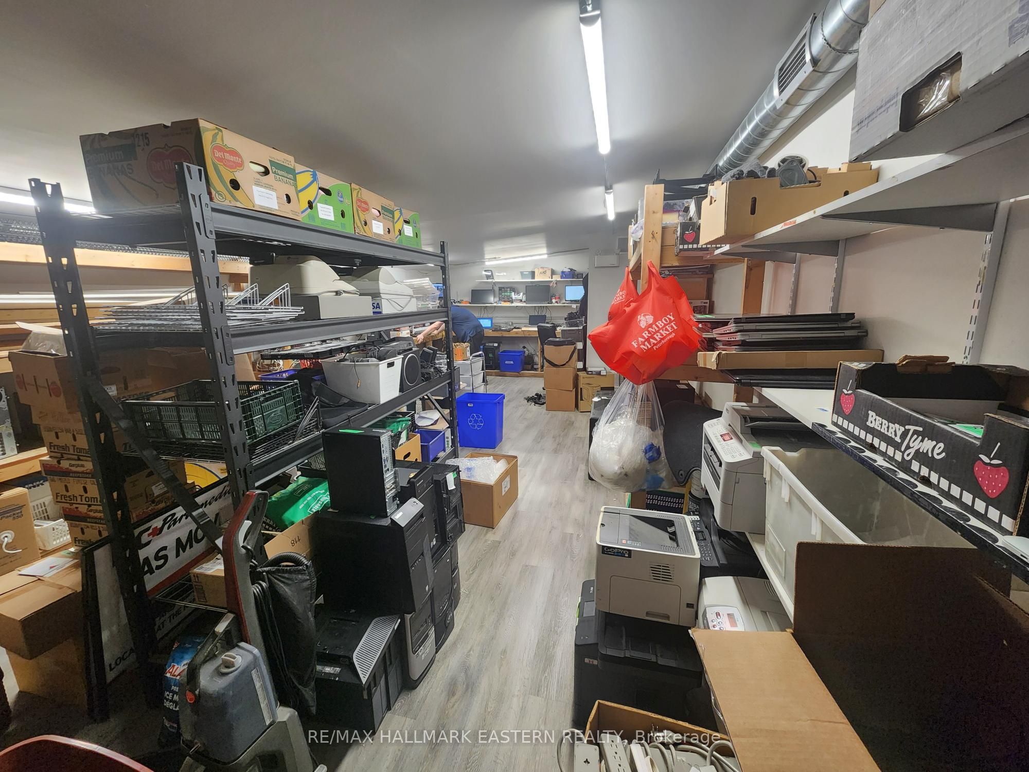 873 High Street Property Photo 8