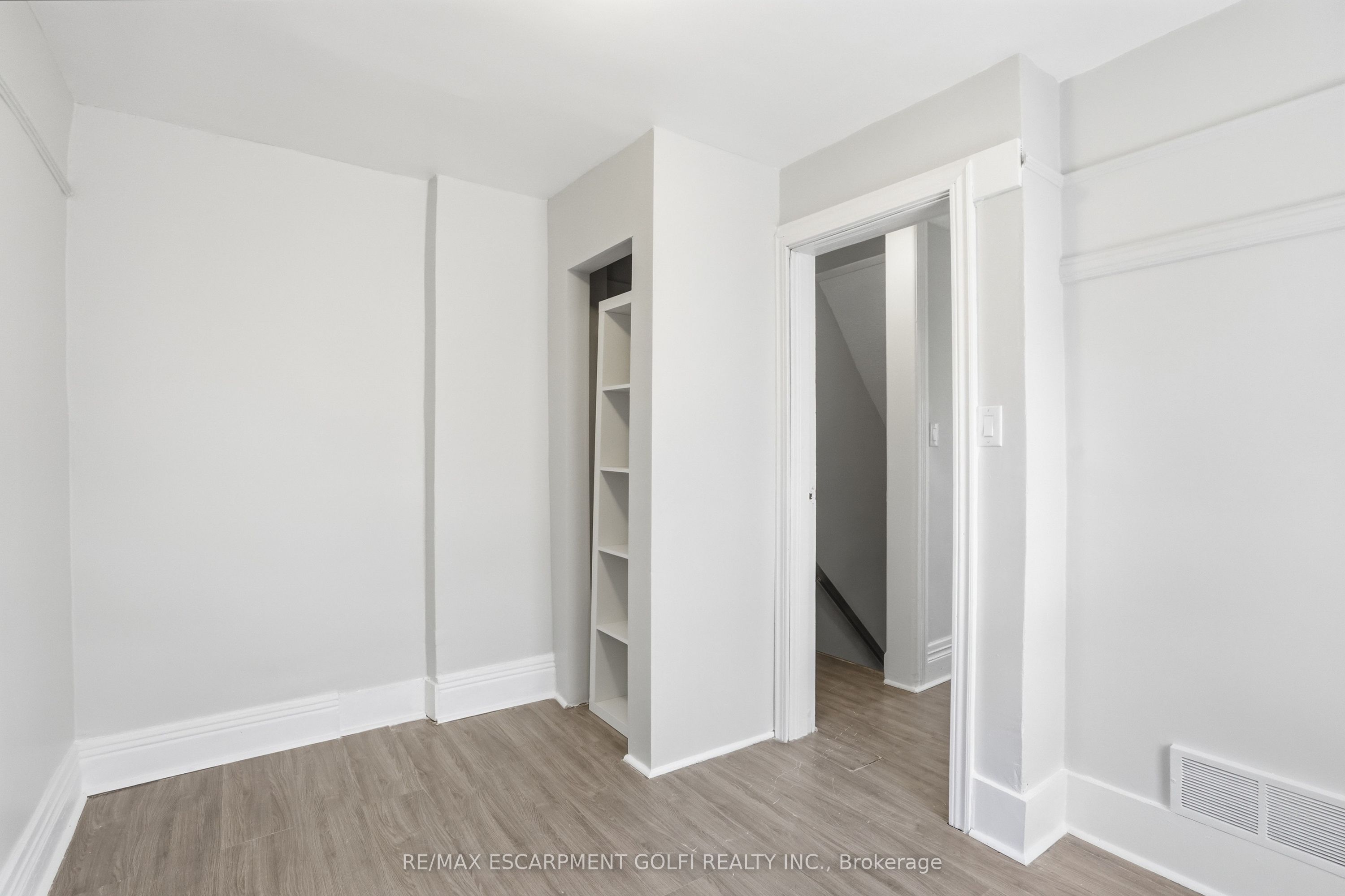 5671 Desson Avenue Property Photo 21
