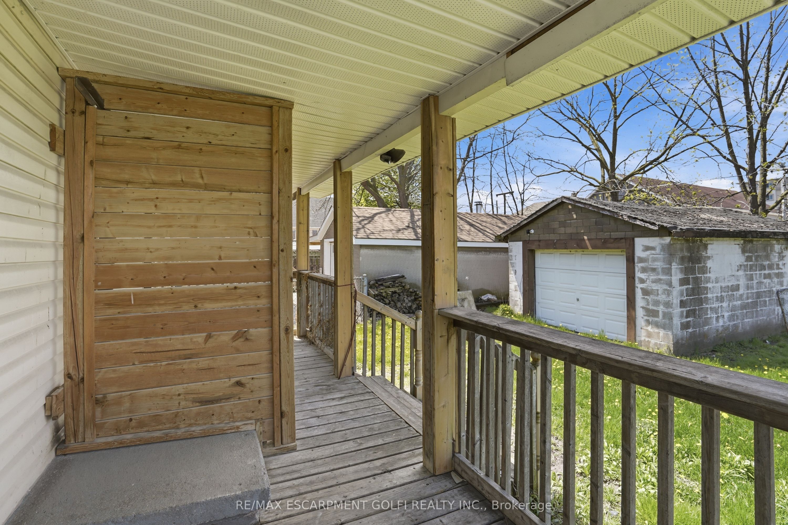 5671 Desson Avenue Property Photo 41