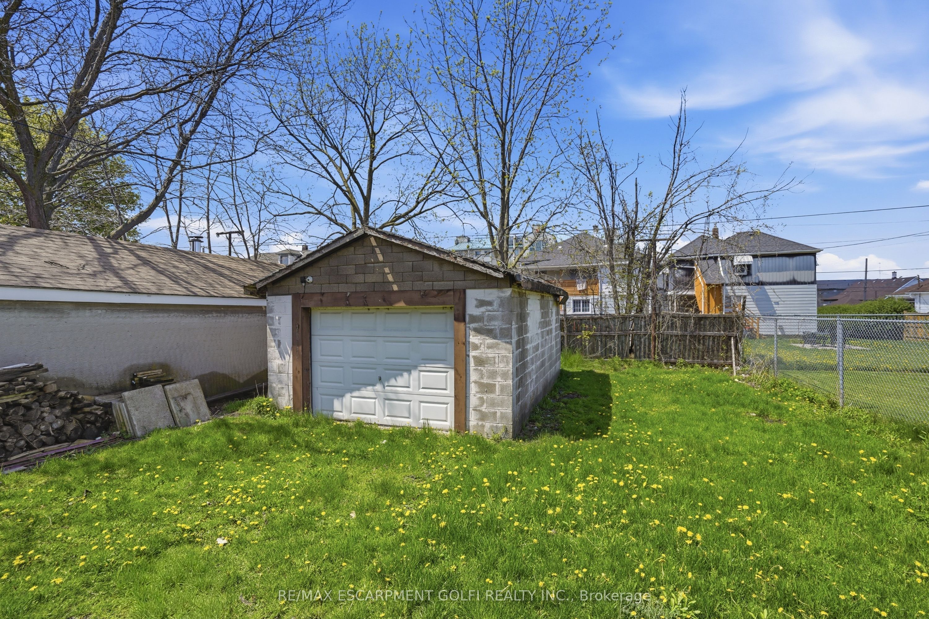 5671 Desson Avenue Property Photo 43