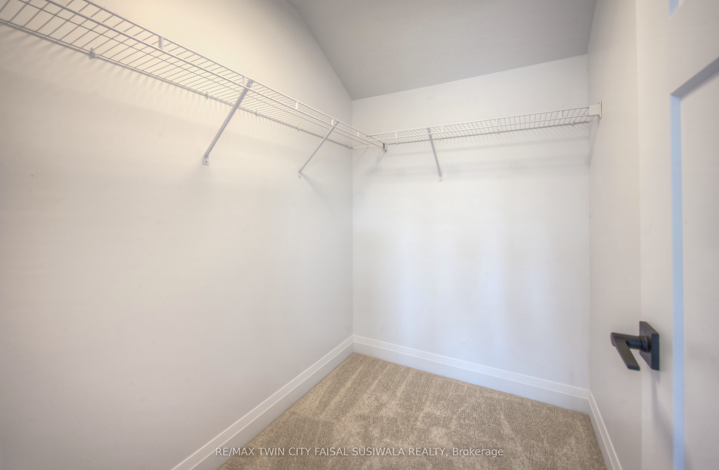 264 Blair Road 2 Property Photo 17