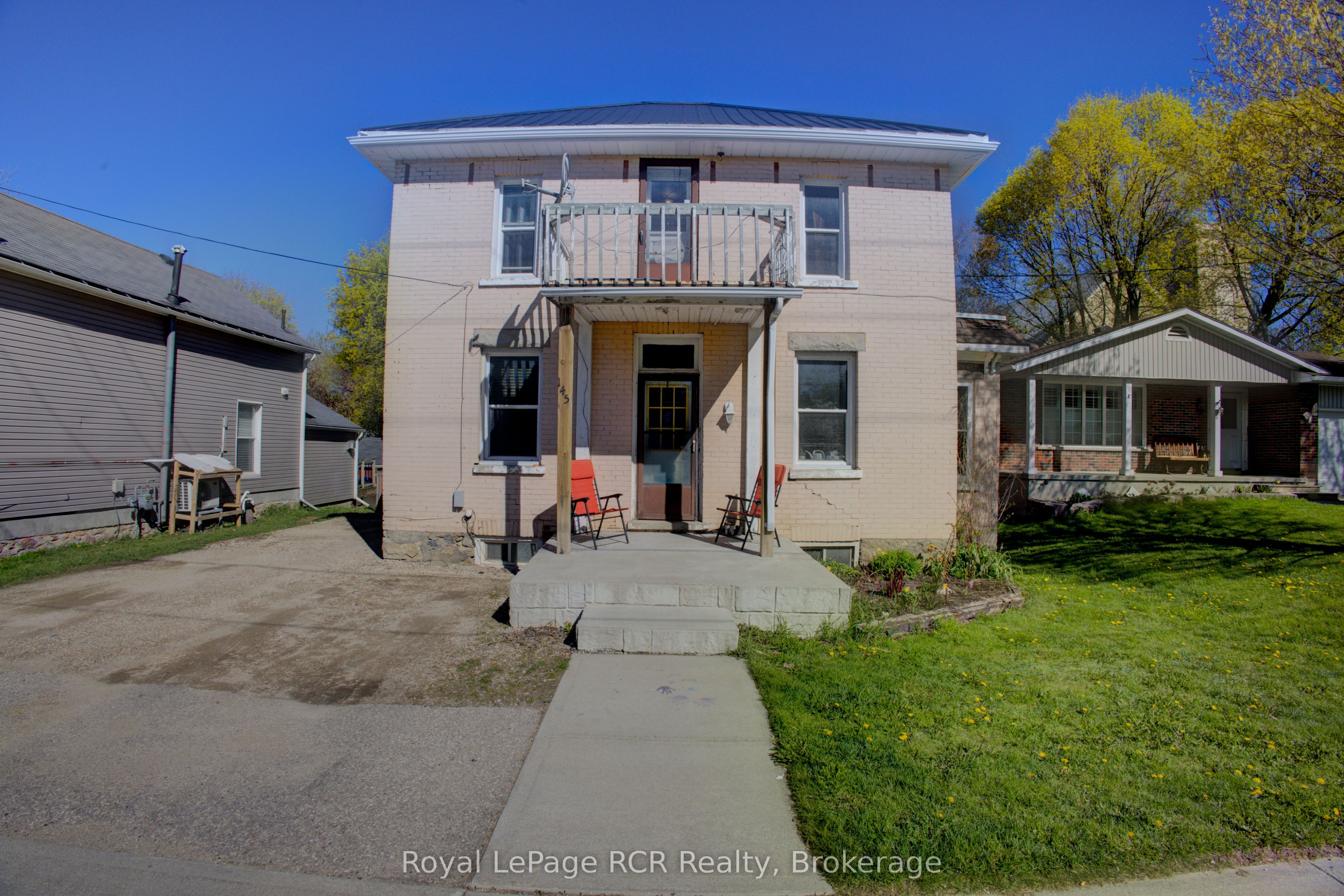 145 Frederick Street E Property Photo 1