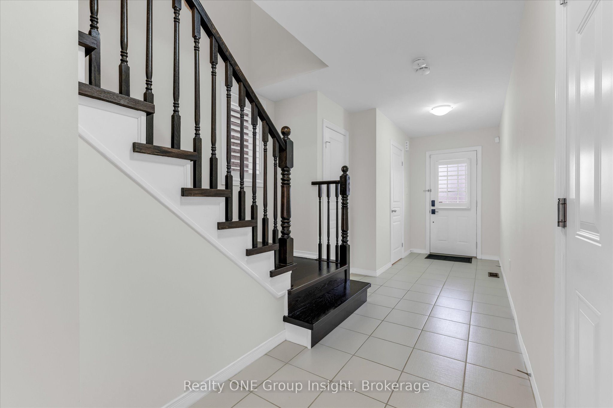 183 Penny Lane Property Photo 3
