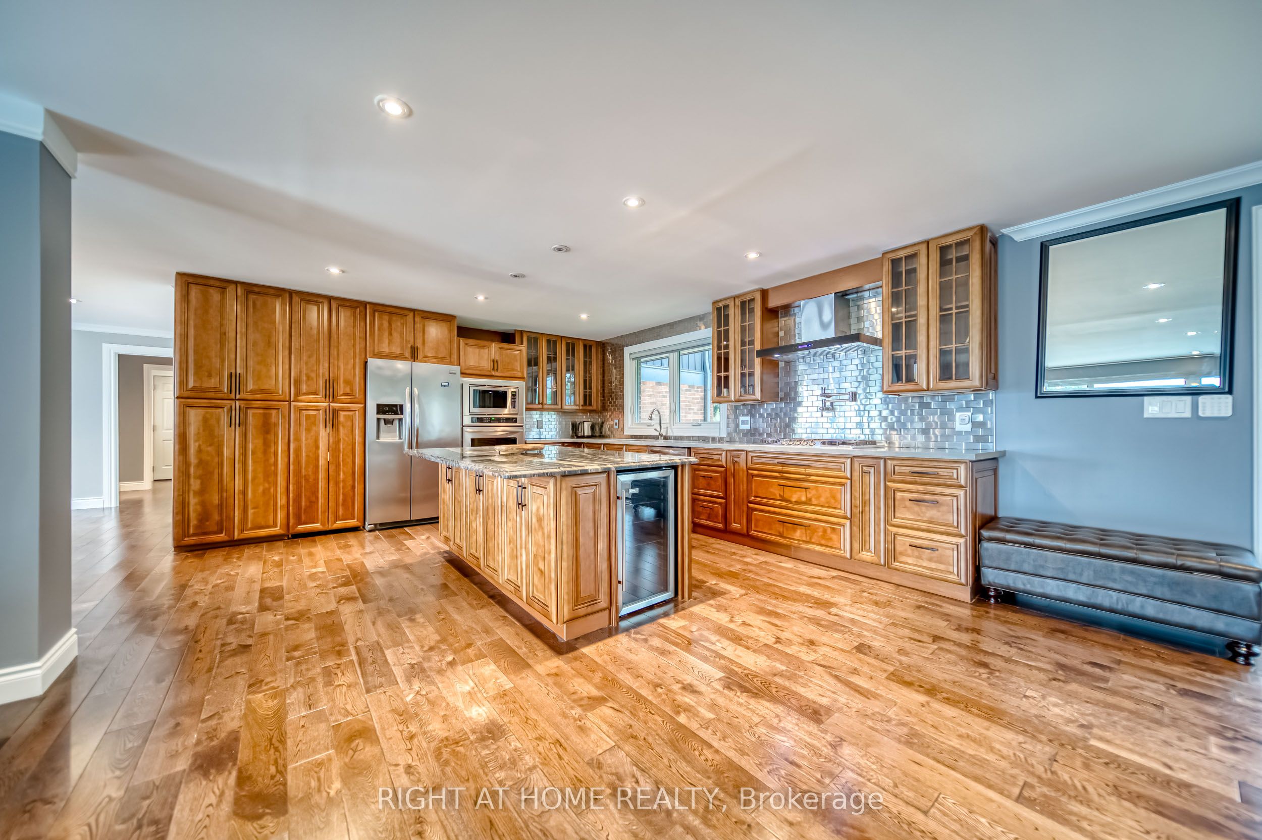 44 Royal Henley Boulevard Property Photo 6