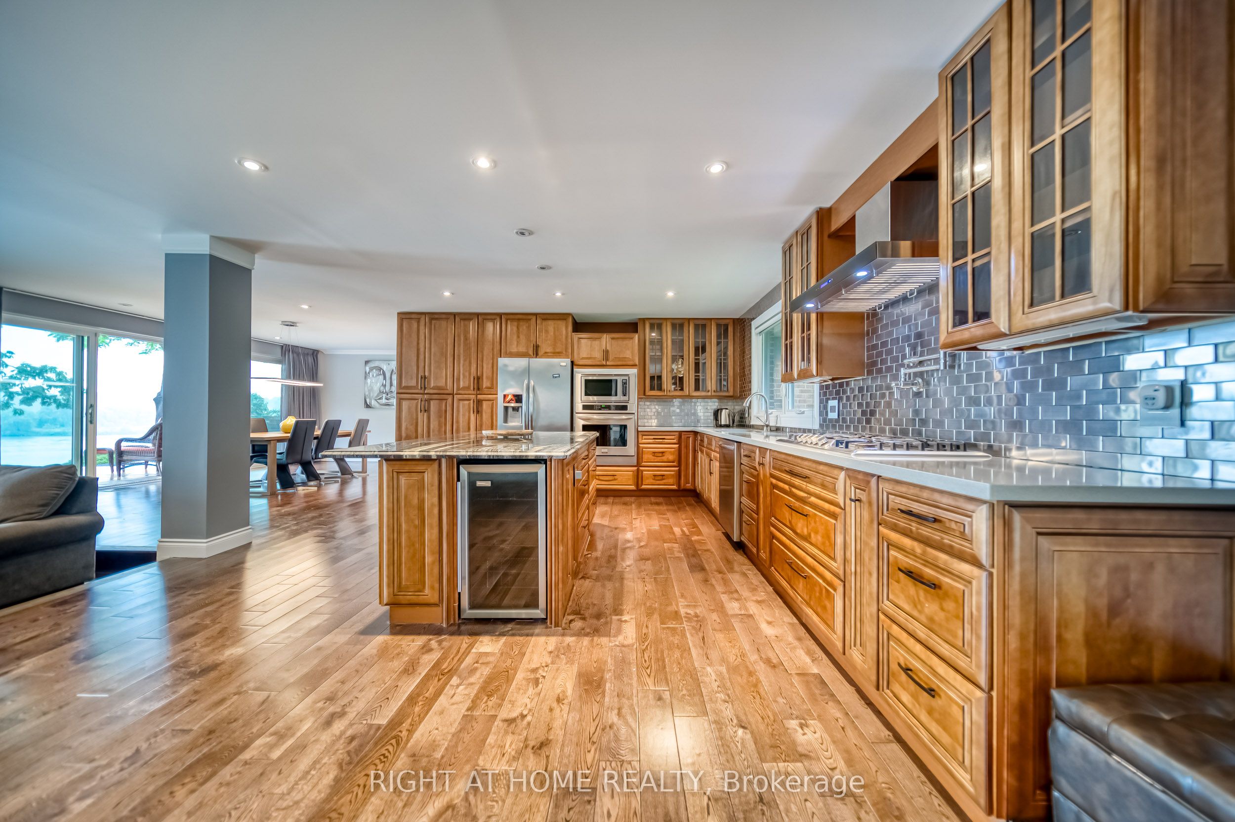 44 Royal Henley Boulevard Property Photo 7