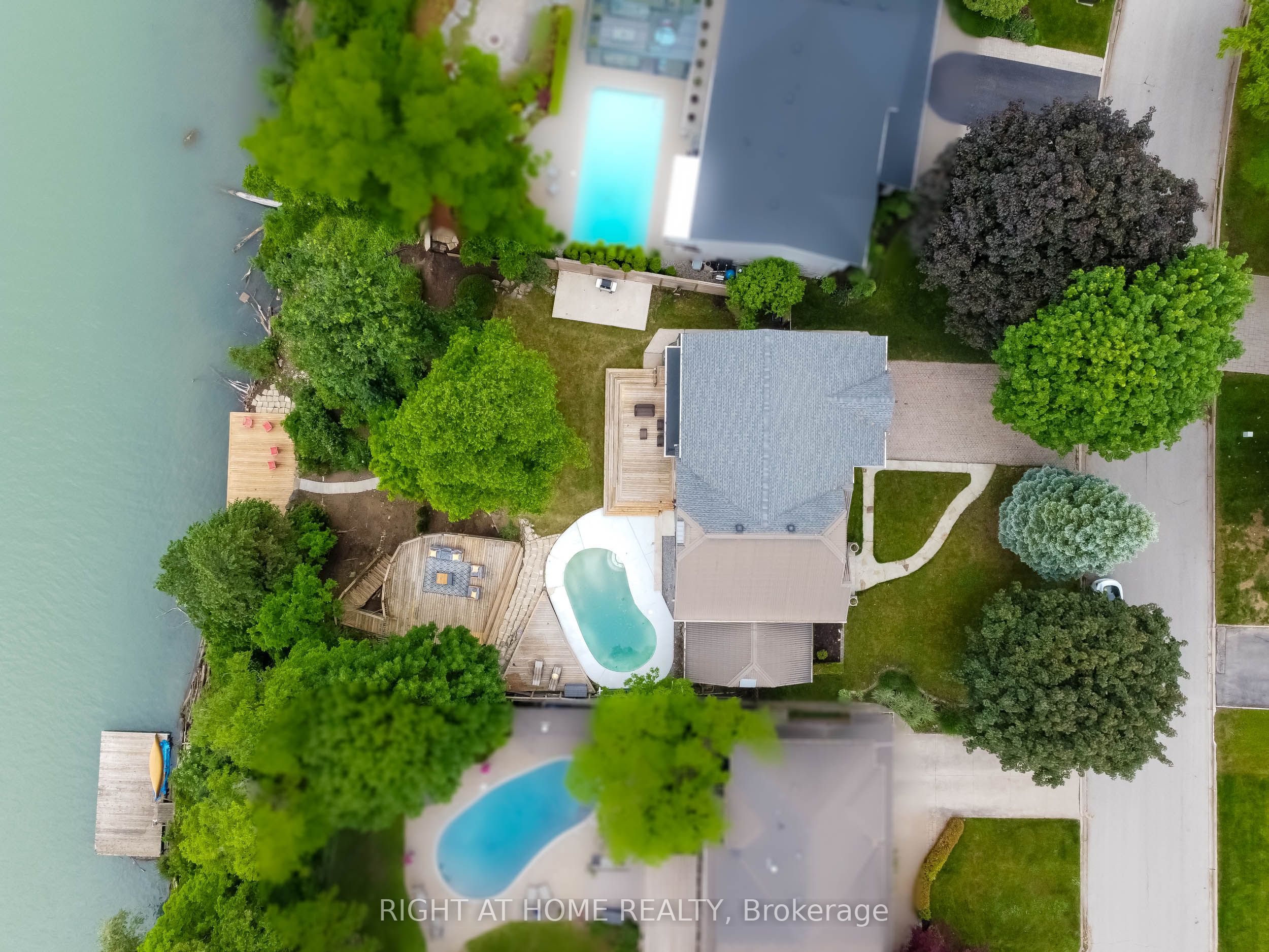44 Royal Henley Boulevard Property Photo 50