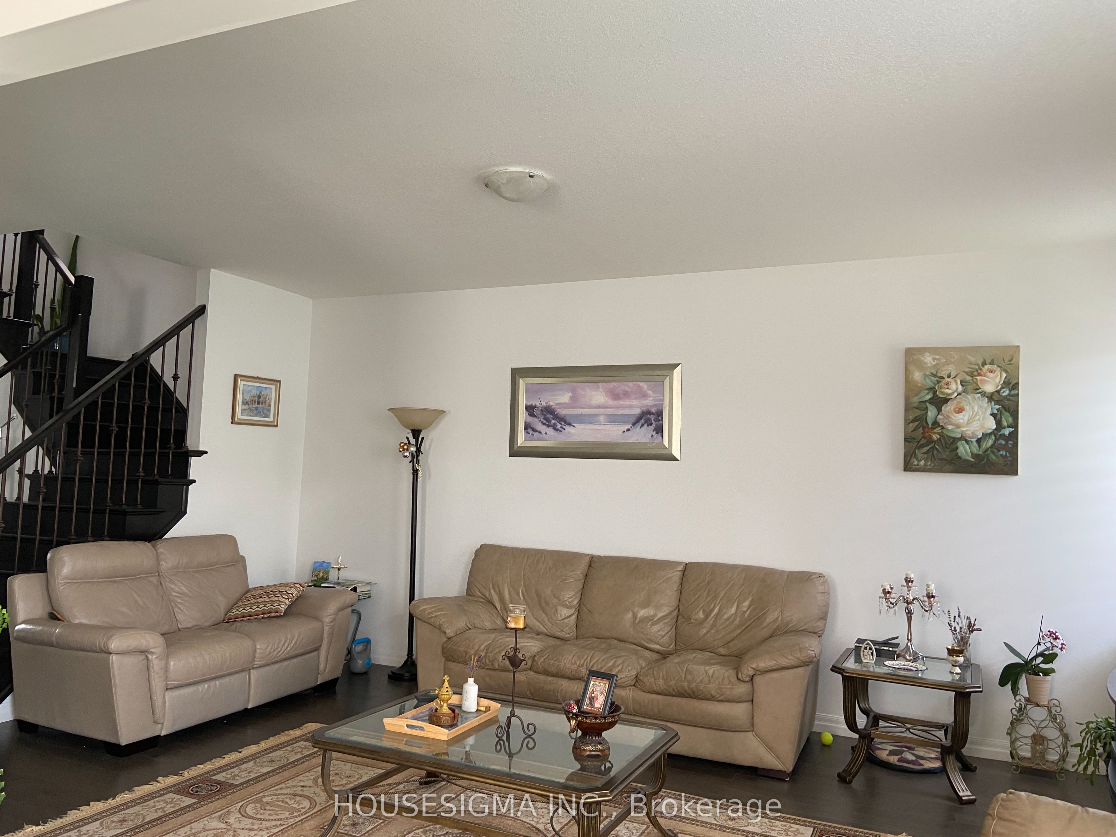348 Freure Drive W Property Photo 11