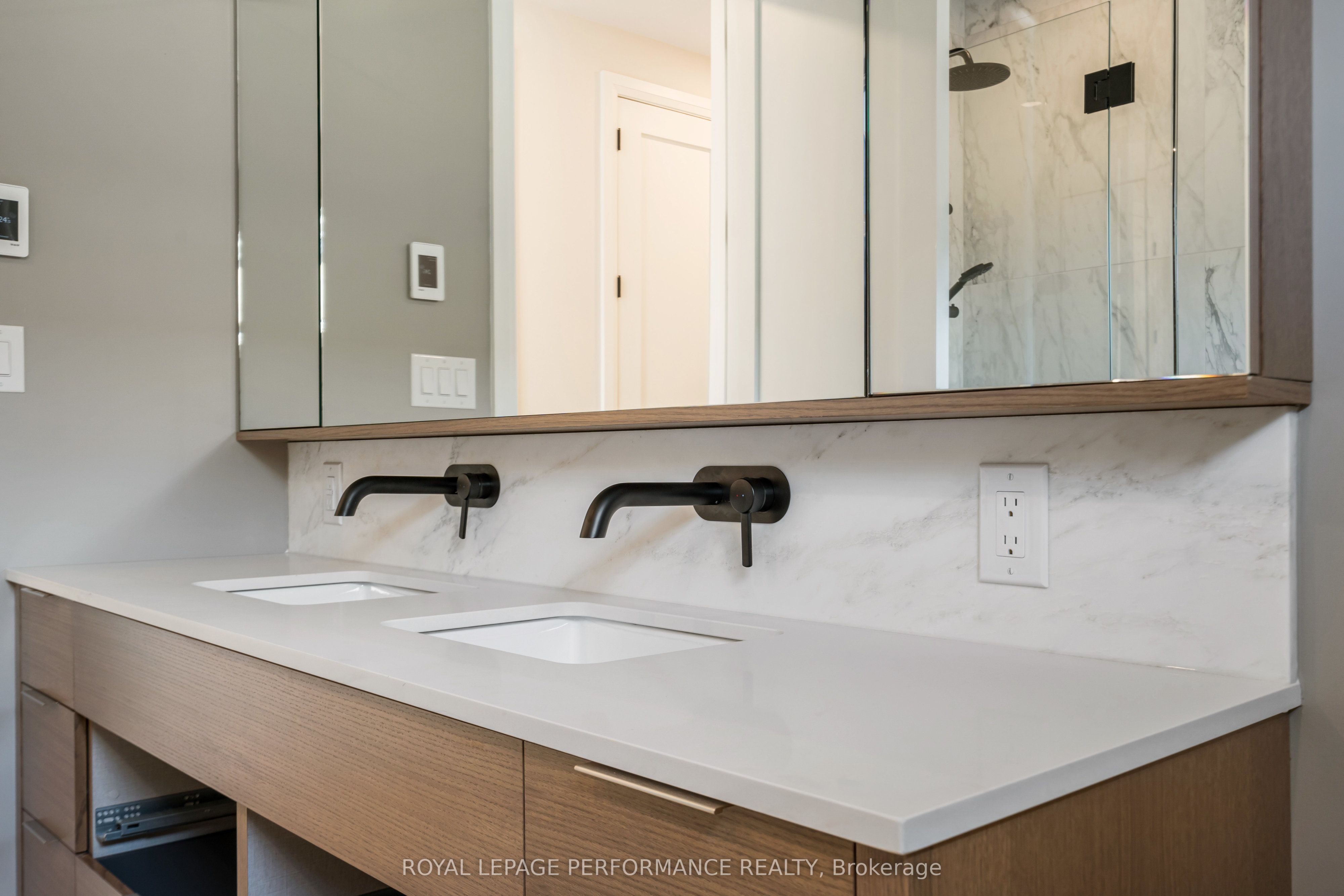 31 Commanda Way Property Photo 16