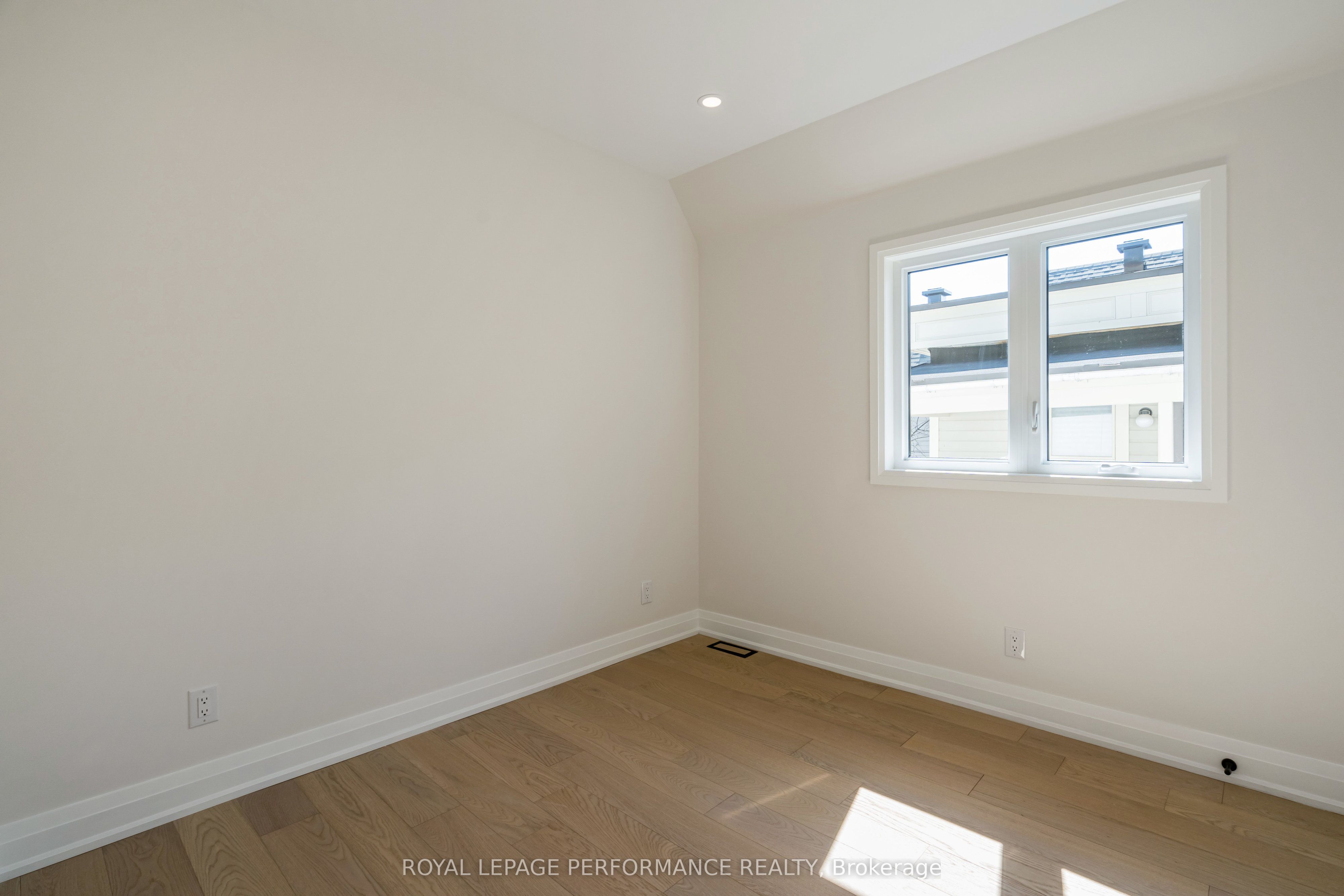 31 Commanda Way Property Photo 22
