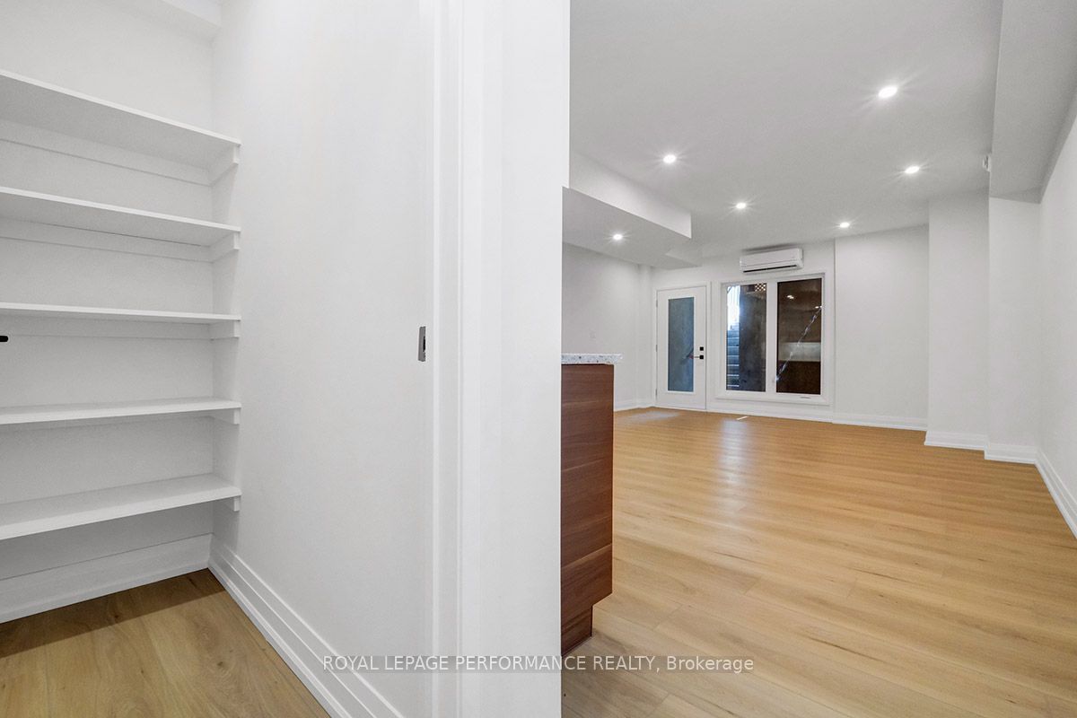 31 Commanda Way Property Photo 35