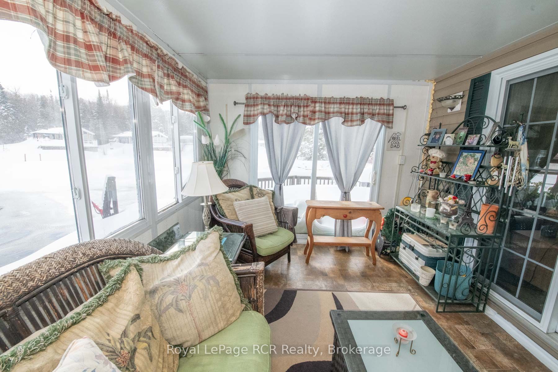 61 Lakeside Street Property Photo 25