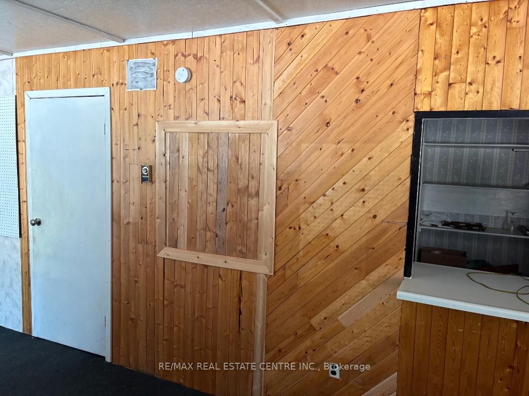 5032 Trans-canada Highway E Property Photo 22